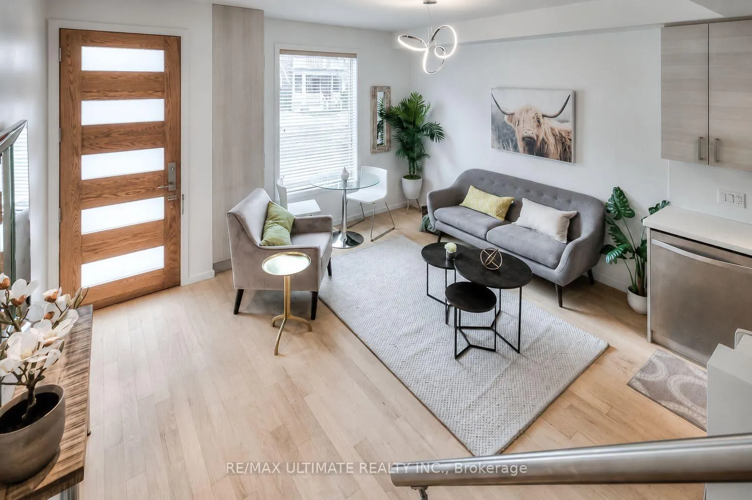 Photo 7 of Unit 5, 126 Spadina Road, Toronto, The Annex — HOMEH