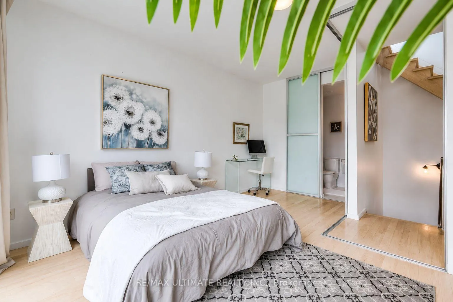 Photo 12 of Unit 5, 126 Spadina Road, Toronto, The Annex — HOMEH