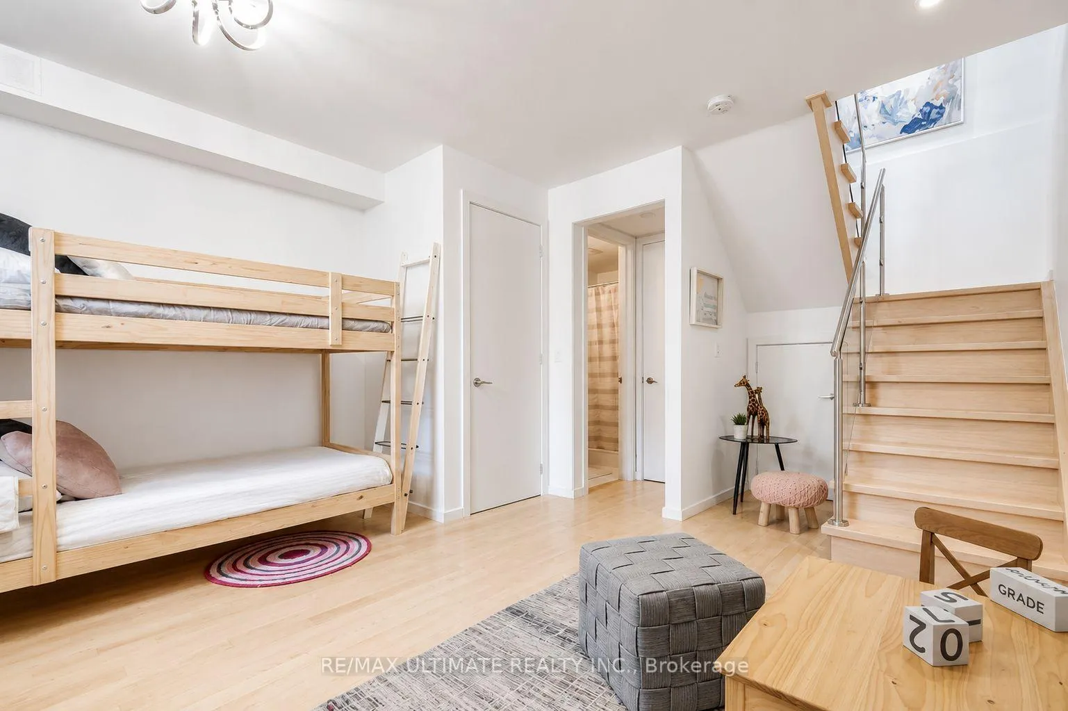 Photo 16 of Unit 5, 126 Spadina Road, Toronto, The Annex — HOMEH