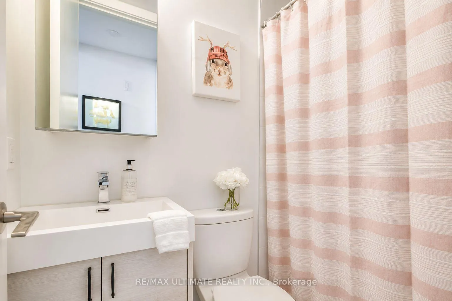 Photo 17 of Unit 5, 126 Spadina Road, Toronto, The Annex — HOMEH