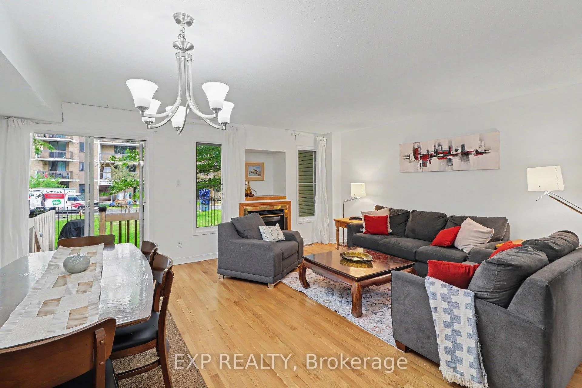 Photo 8 of Unit A, 46 San Remo Private, Ottawa, Riverview Park — HOMEH