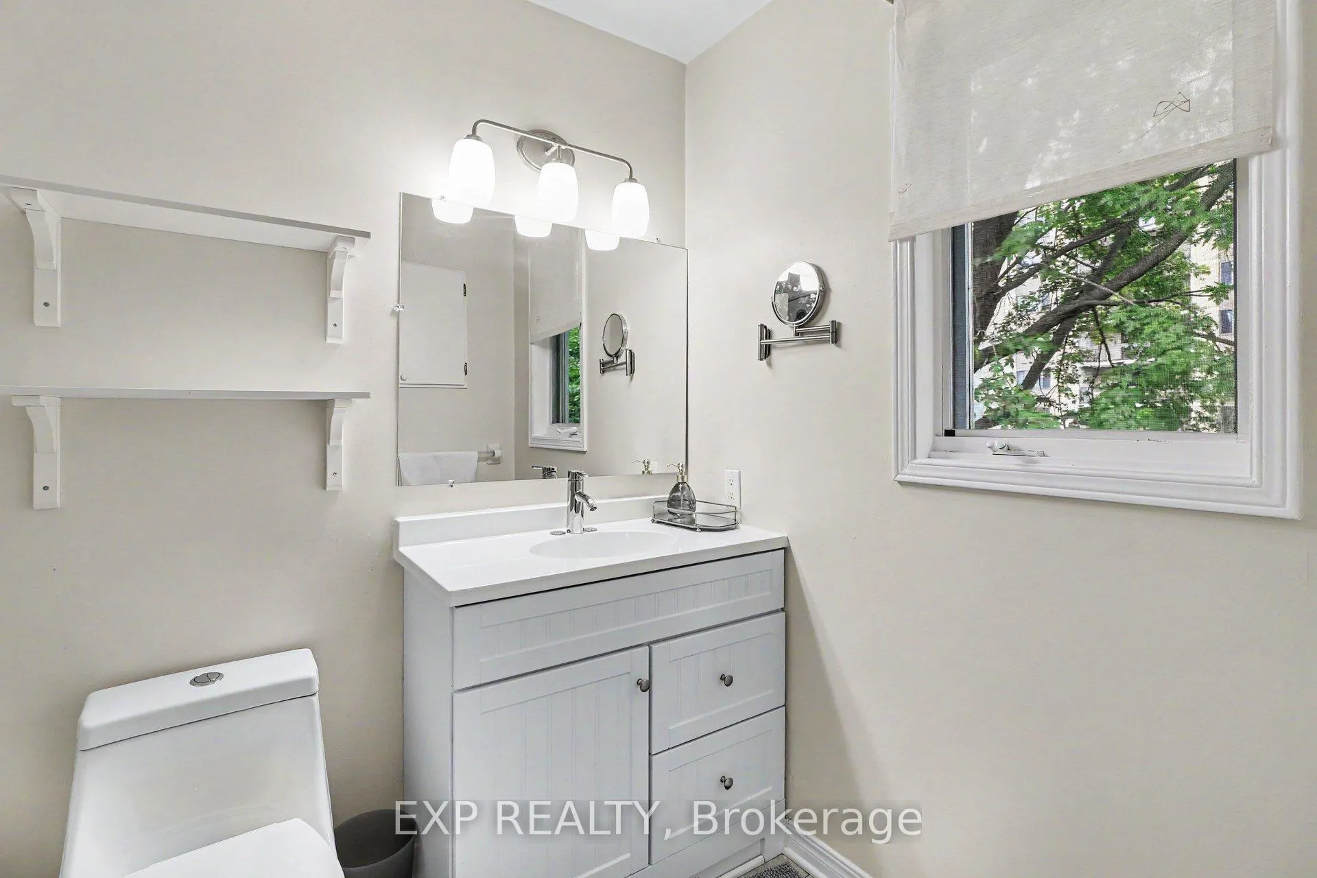 Photo 20 of Unit A, 46 San Remo Private, Ottawa, Riverview Park — HOMEH