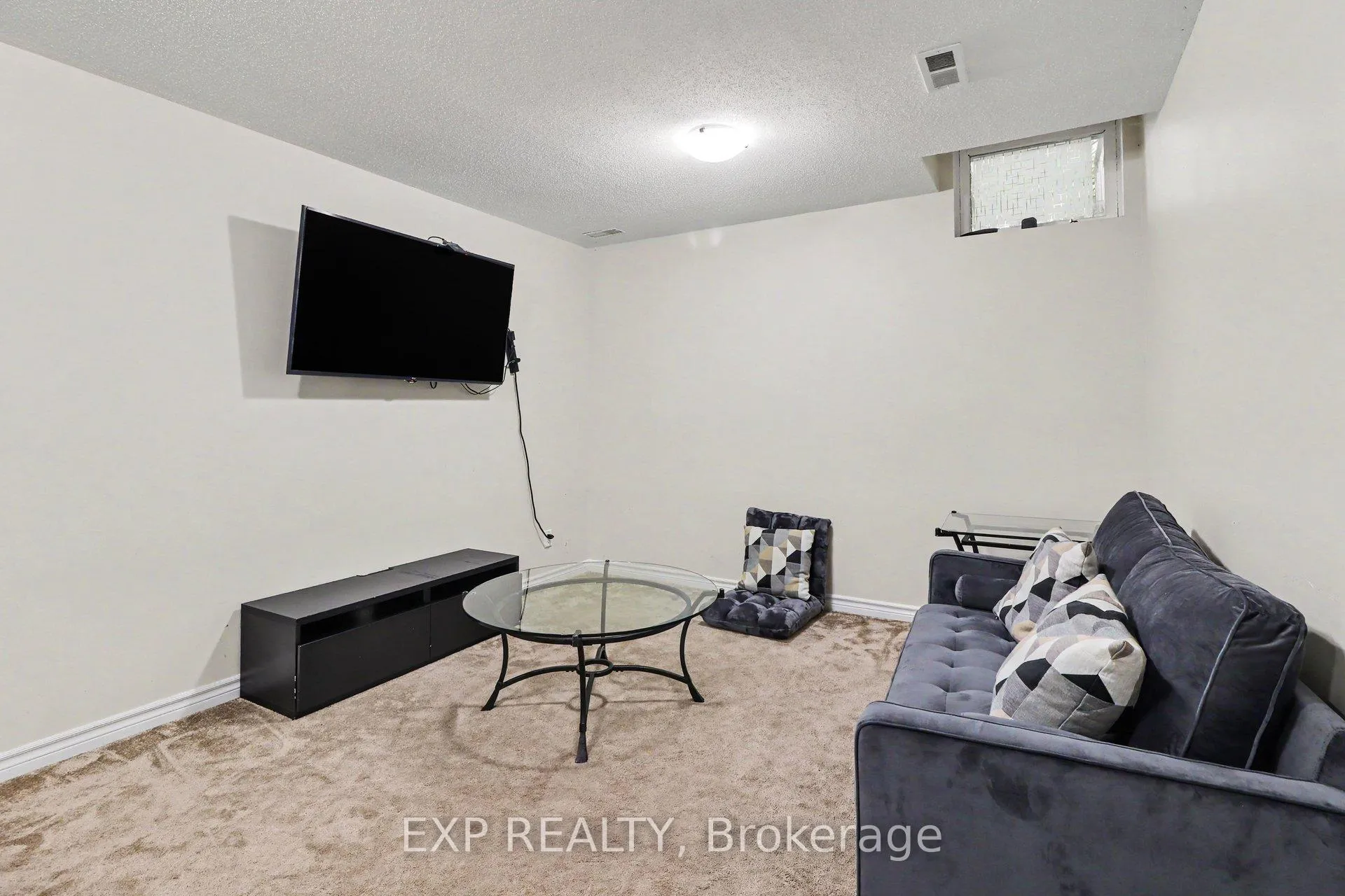 Photo 22 of Unit A, 46 San Remo Private, Ottawa, Riverview Park — HOMEH