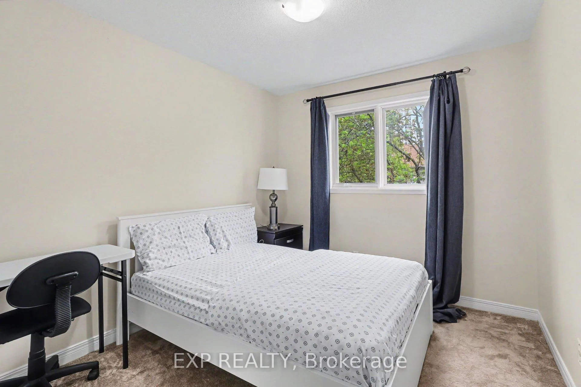 Photo 17 of Unit C, 46 San Remo Private, Ottawa, Riverview Park — HOMEH