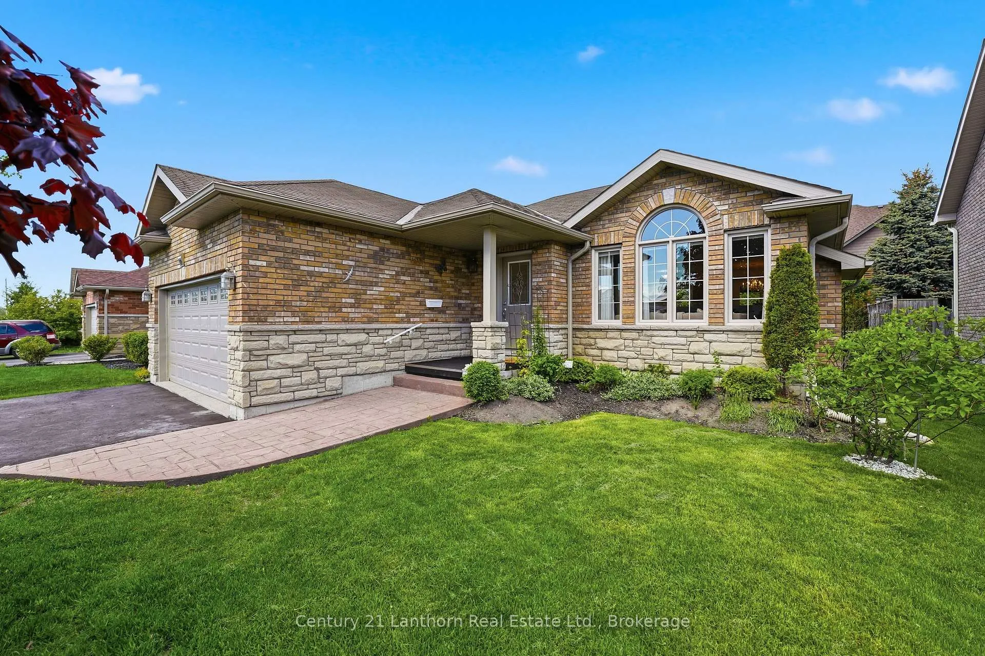 Photo 1 of 109 Parkview Heights, Quinte West, Murray Ward — HOMEH