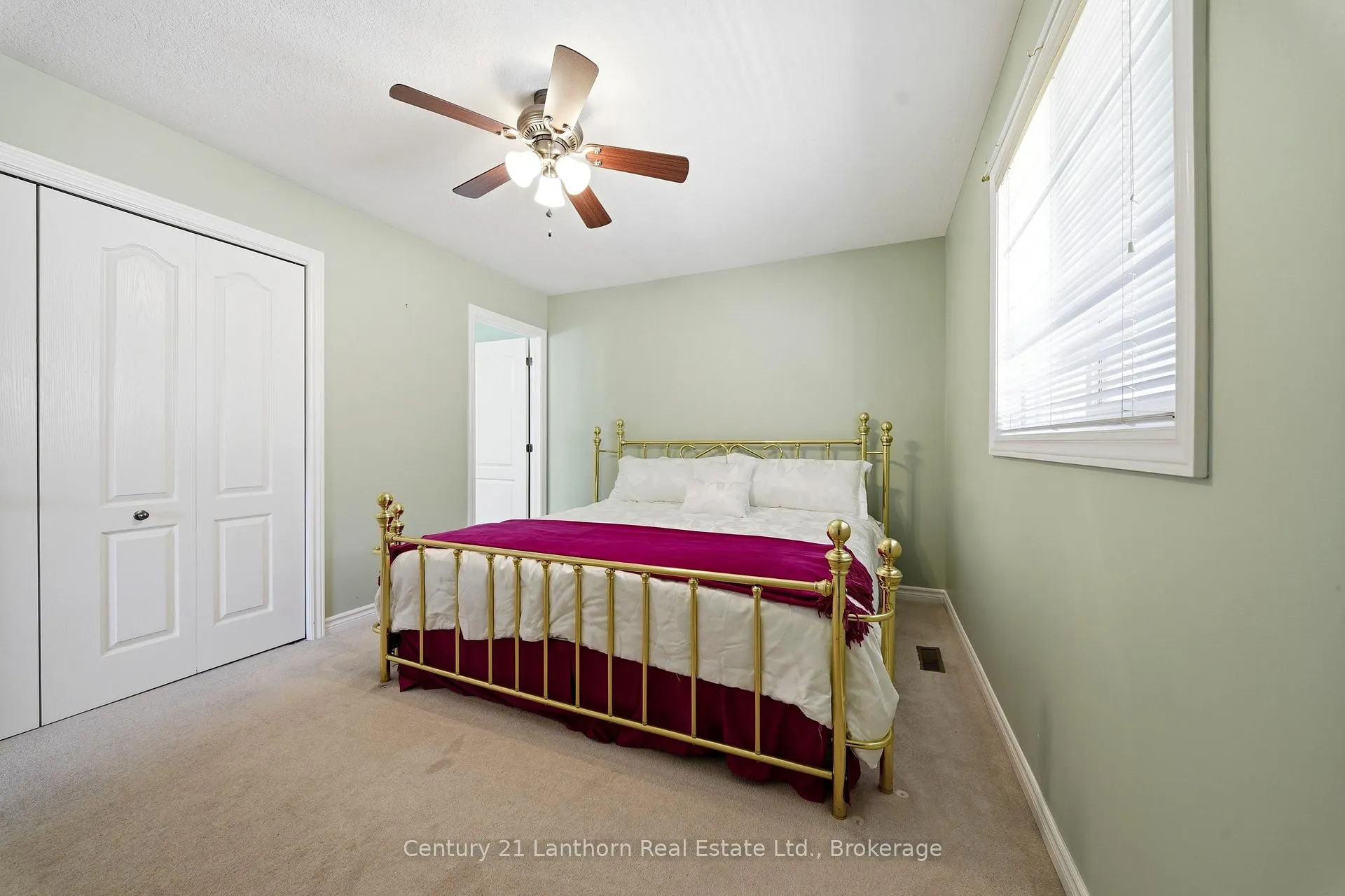 Photo 17 of 109 Parkview Heights, Quinte West, Murray Ward — HOMEH
