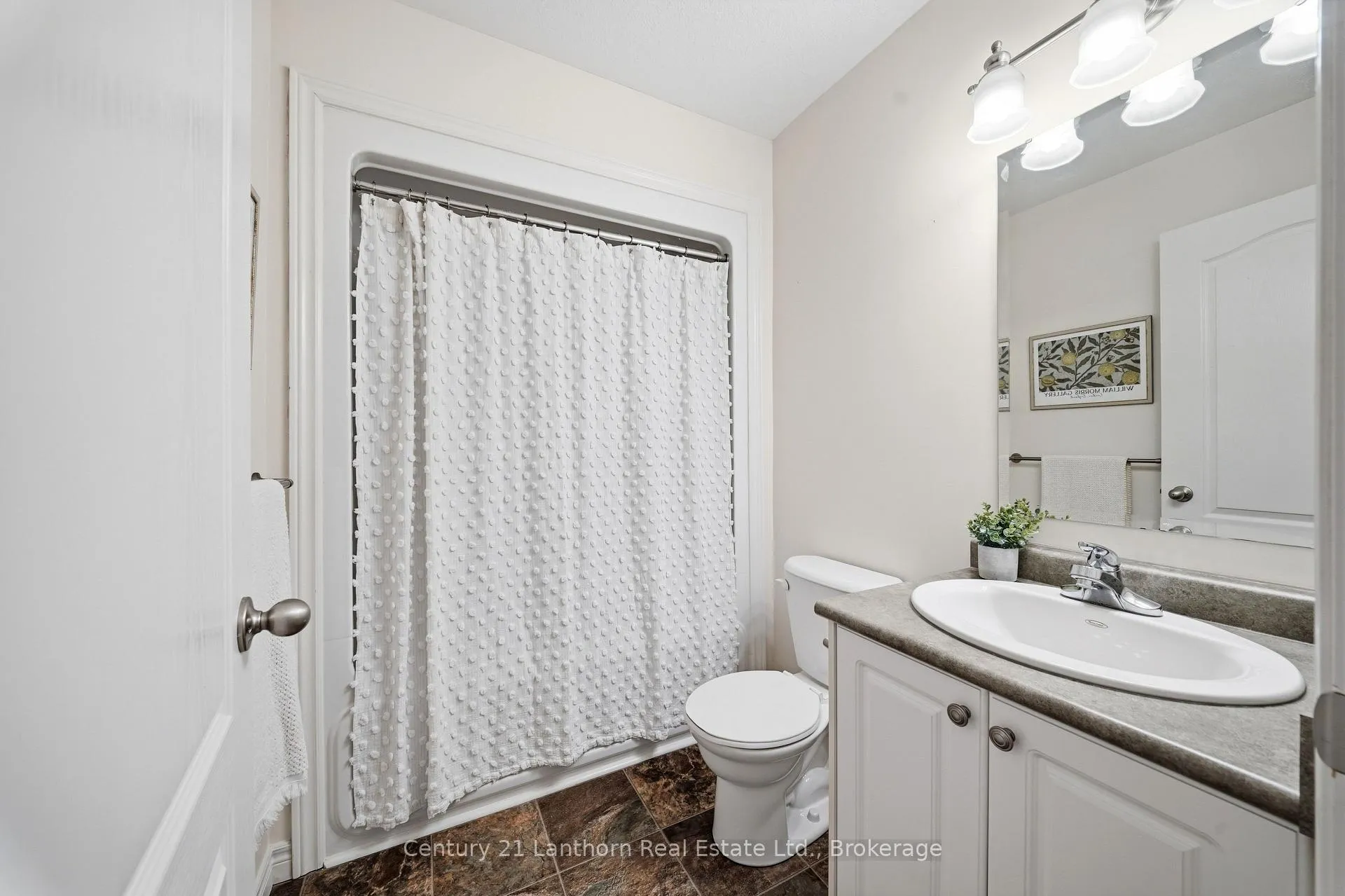 Photo 24 of 109 Parkview Heights, Quinte West, Murray Ward — HOMEH