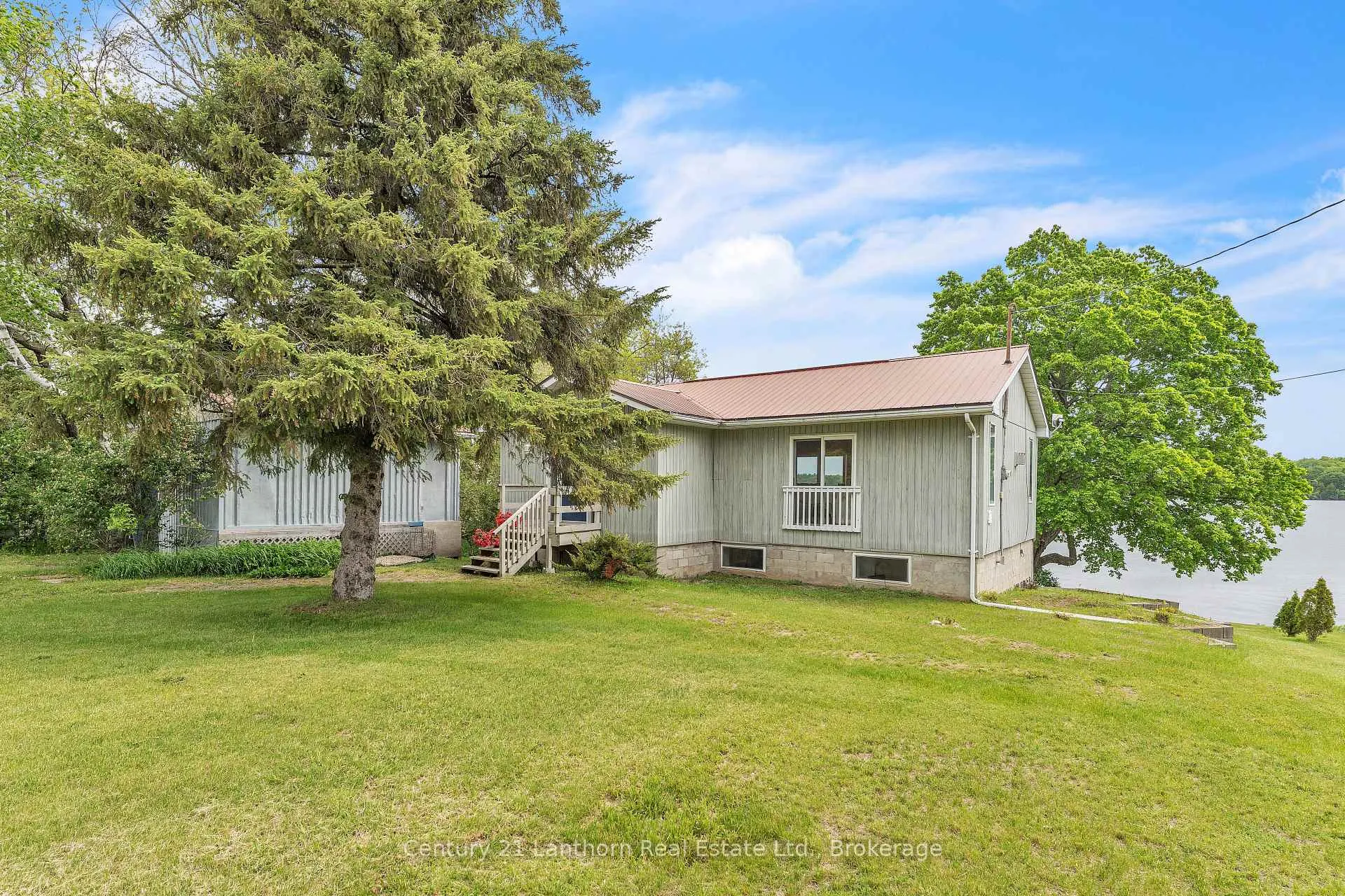 Photo 2 of 124 Richardson Lane, Prince Edward County, Sophiasburg Ward — HOMEH