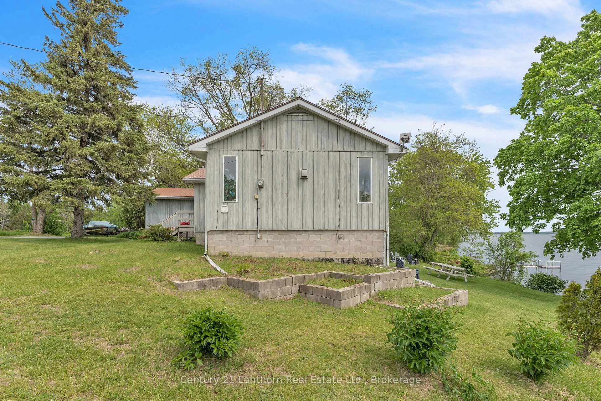 Photo 62 of 124 Richardson Lane, Prince Edward County, Sophiasburg Ward — HOMEH