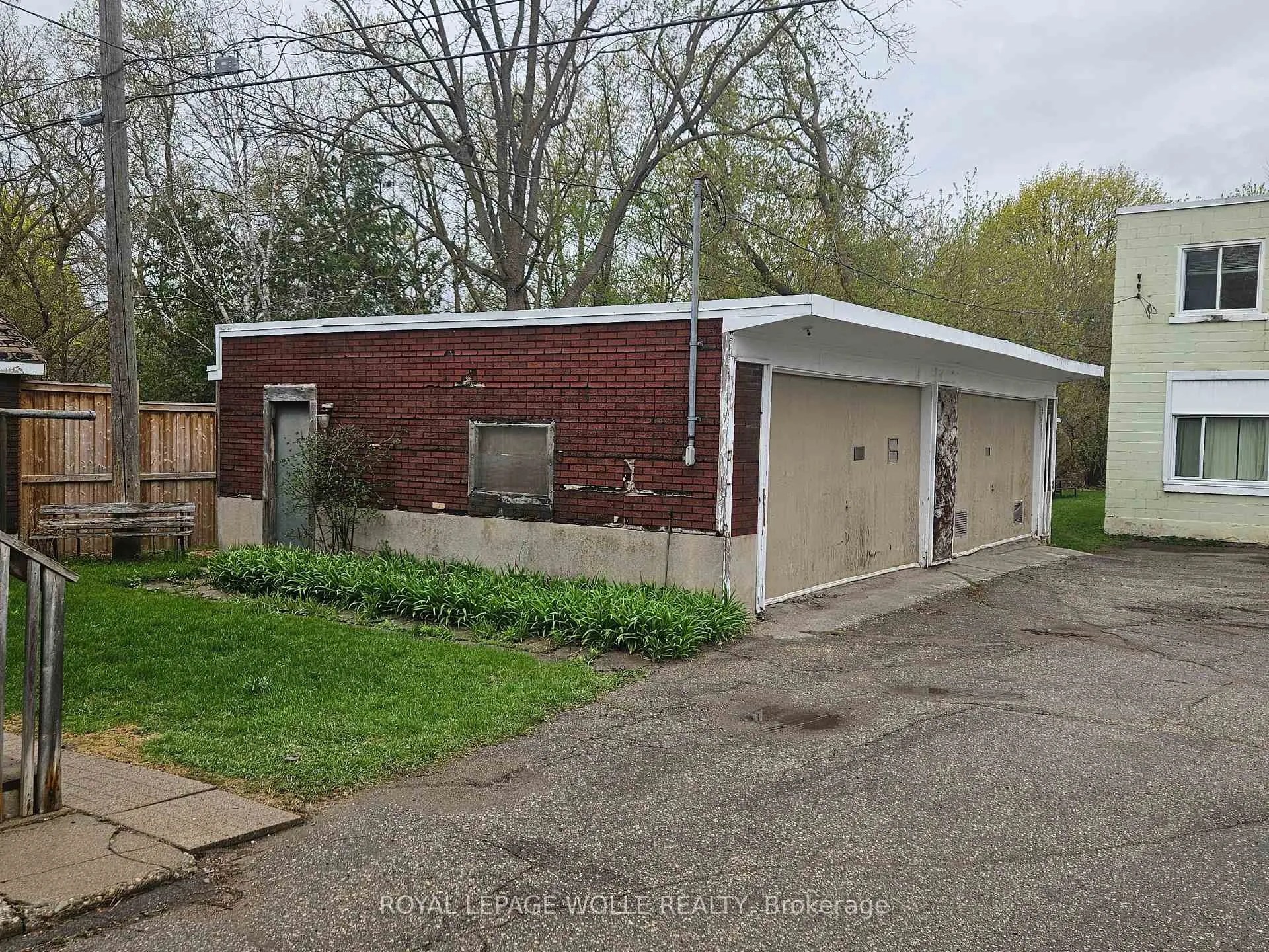 Photo 3 of 152 Homewood Avenue, Kitchener — HOMEH