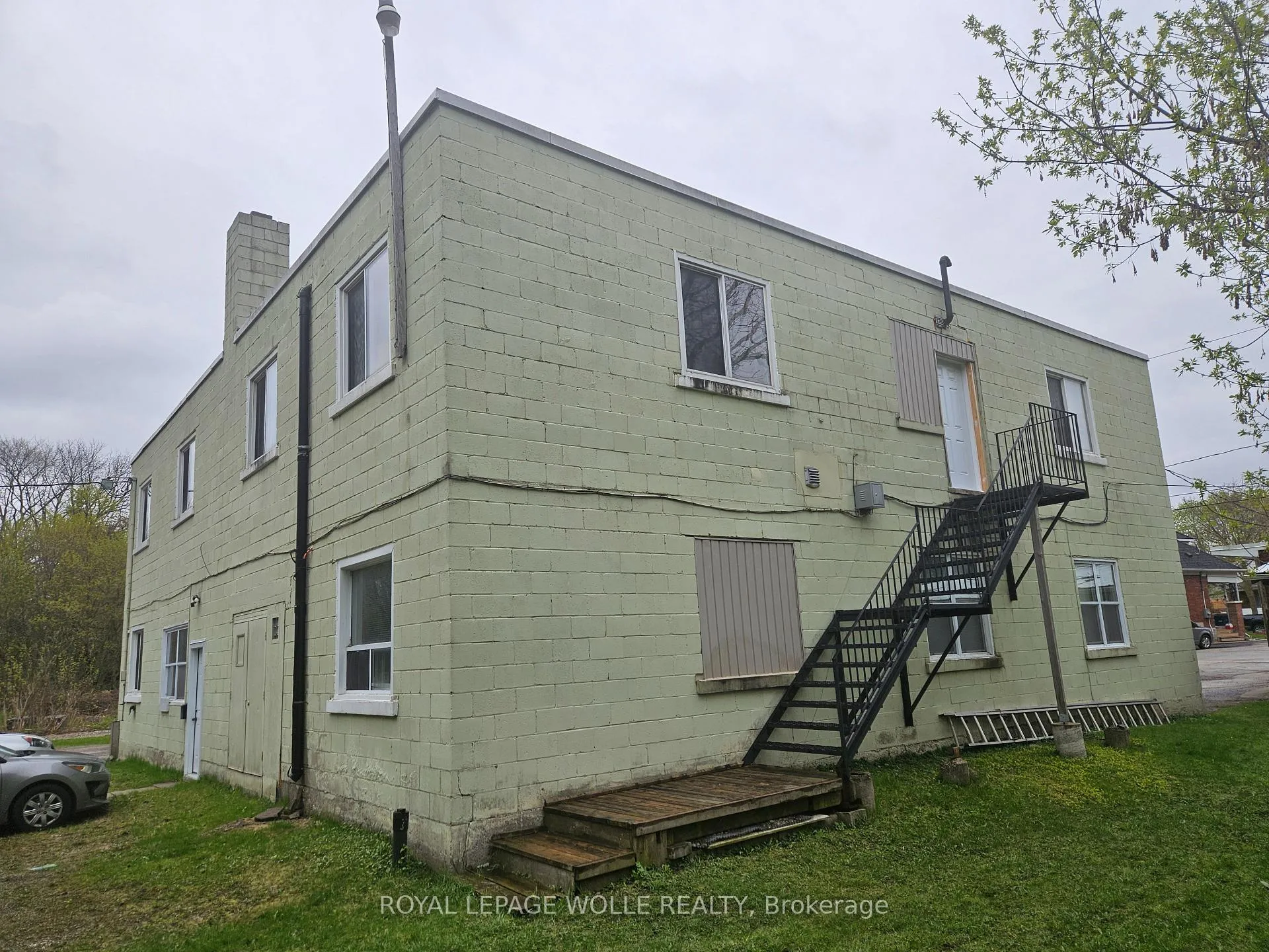 Photo 13 of 152 Homewood Avenue, Kitchener — HOMEH