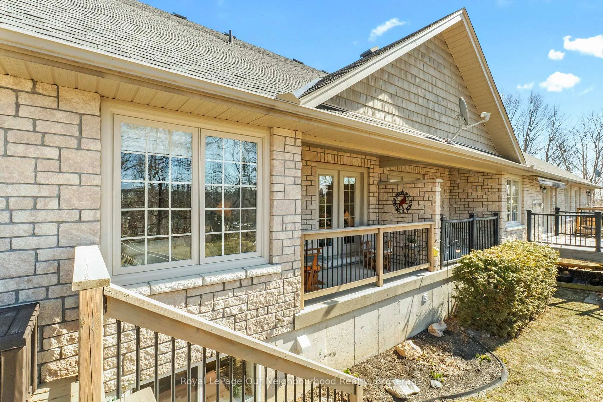 Photo 20 of 61 Orchard Way, Markham, Berczy — HOMEH