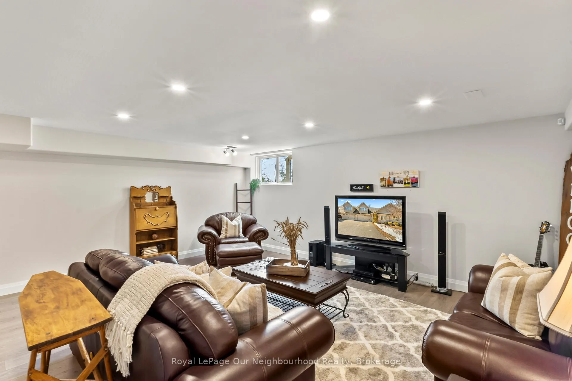 Photo 29 of 61 Orchard Way, Markham, Berczy — HOMEH