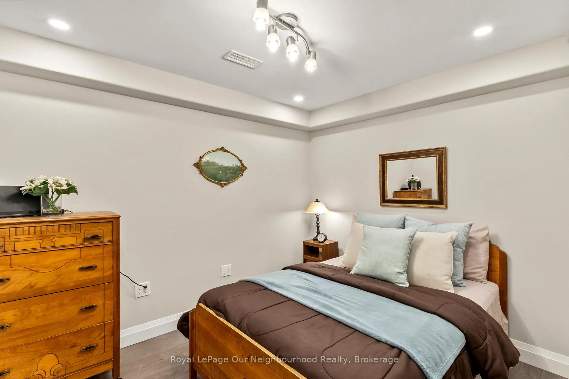 Photo 31 of 61 Orchard Way, Markham, Berczy — HOMEH