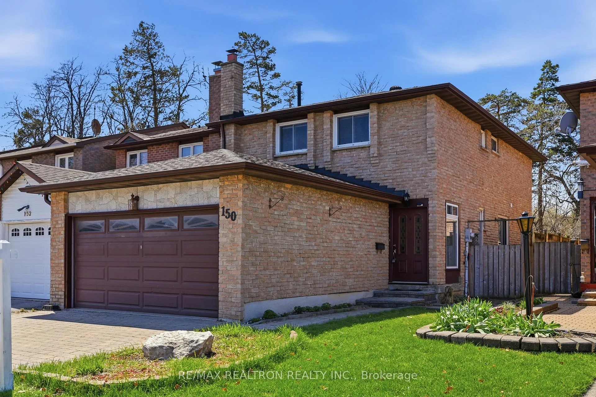 Photo 2 of 150 Borrows Street, Vaughan, Lakeview Estates — HOMEH