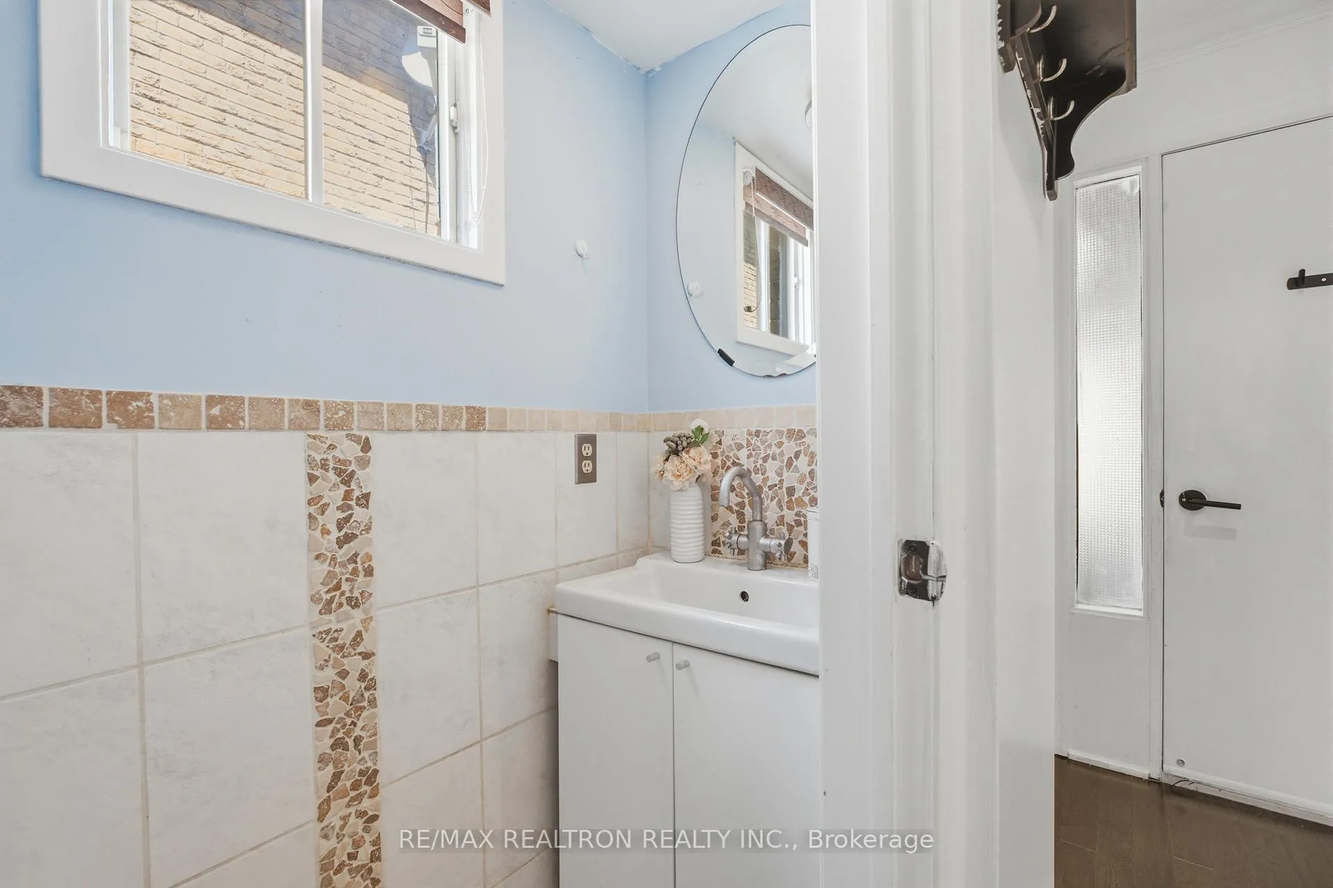 Photo 17 of 150 Borrows Street, Vaughan, Lakeview Estates — HOMEH