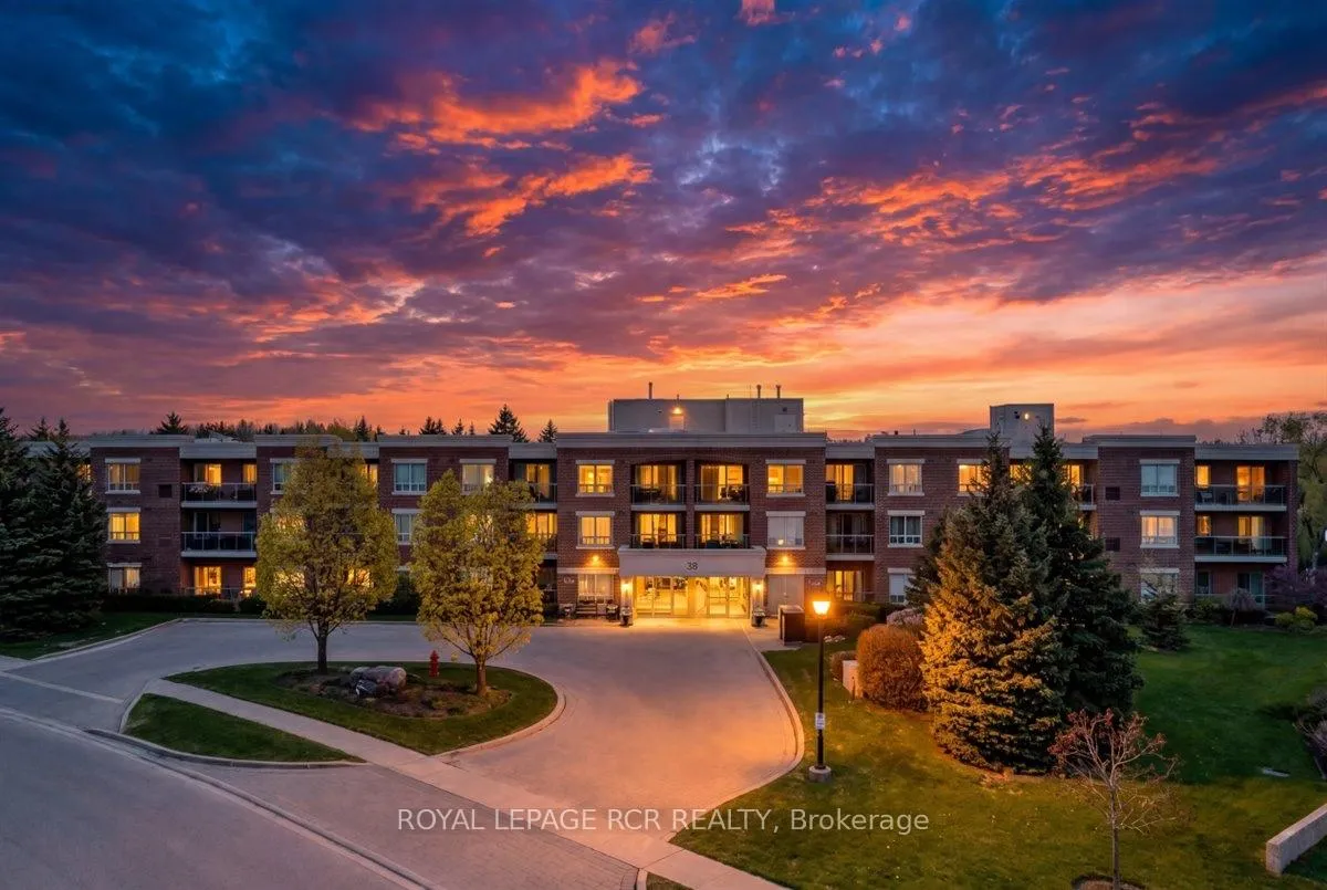 Photo 1 of Unit 113, 35 Via Rosedale Way, Brampton, Sandringham-Wellington — HOMEH