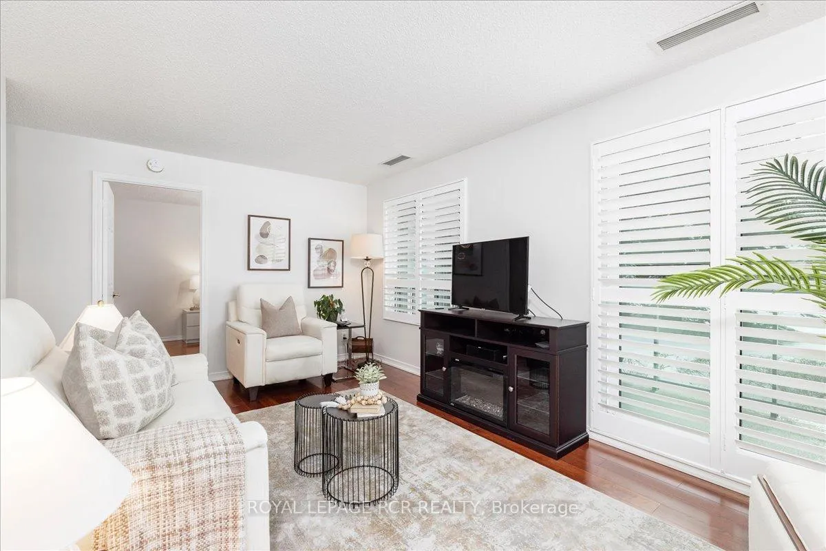 Photo 12 of Unit 113, 35 Via Rosedale Way, Brampton, Sandringham-Wellington — HOMEH