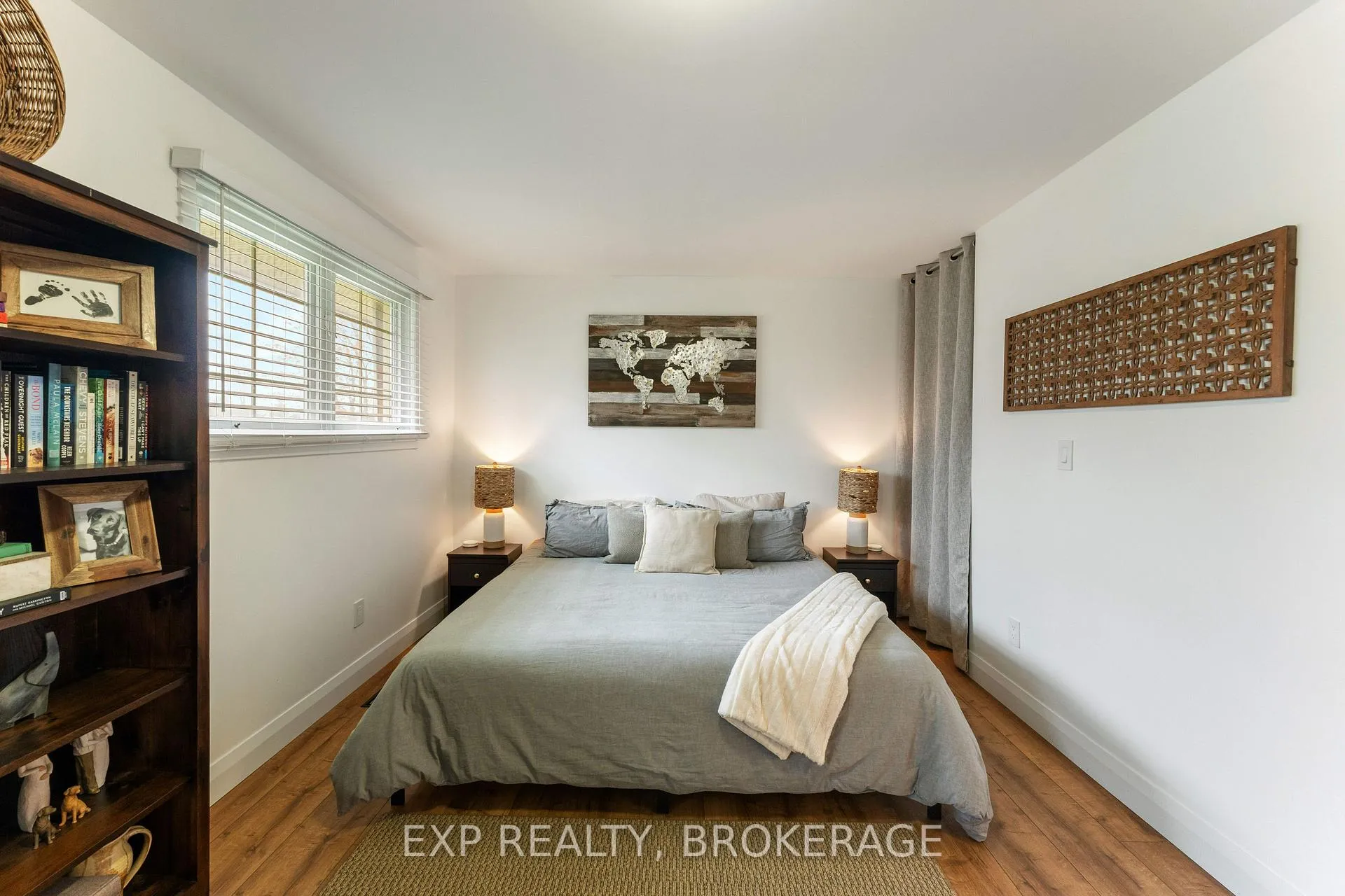 Photo 17 of 814 Camberley Crescent, Kingston, City Southwest — HOMEH