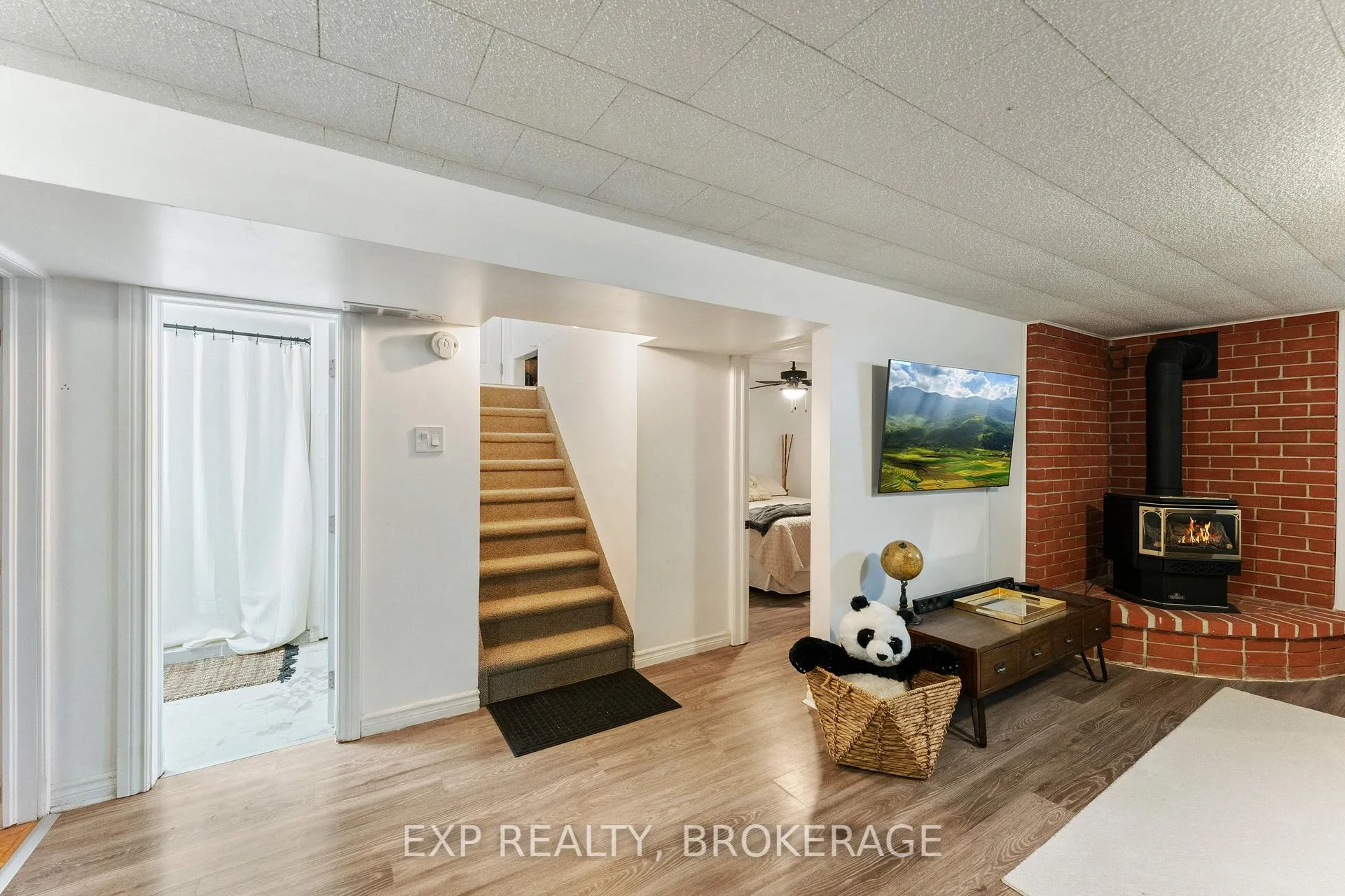 Photo 19 of 814 Camberley Crescent, Kingston, City Southwest — HOMEH