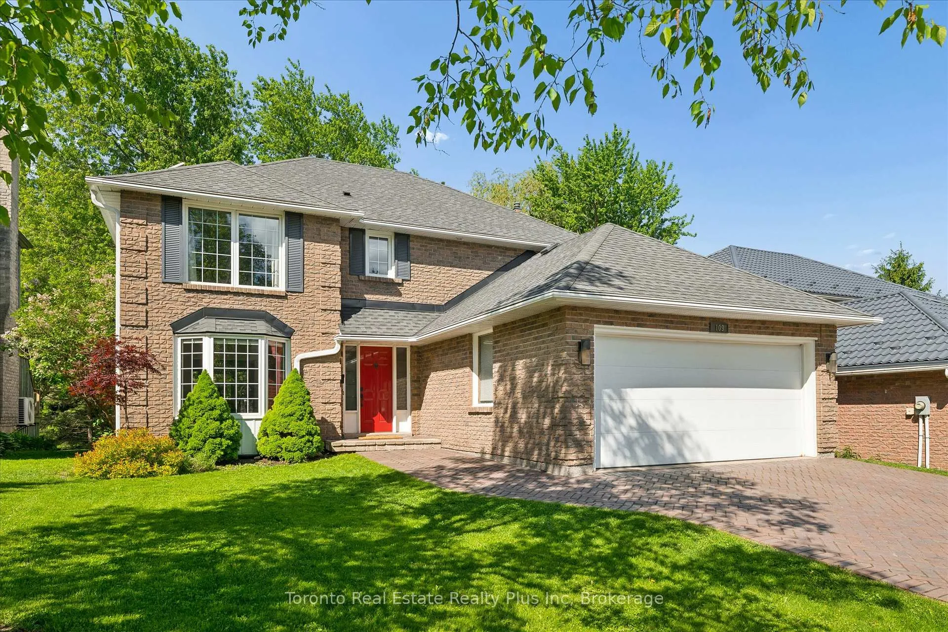Photo 2 of 109 Ashberry Place, Waterloo — HOMEH