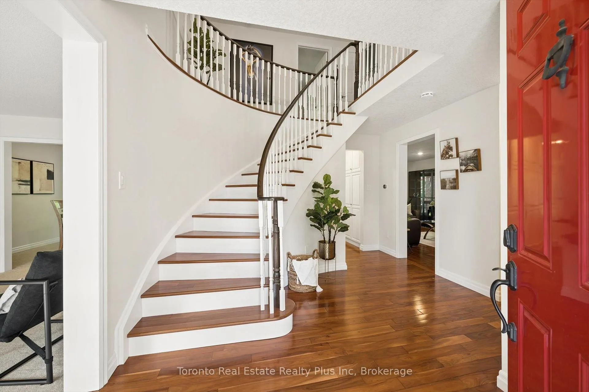 Photo 5 of 109 Ashberry Place, Waterloo — HOMEH