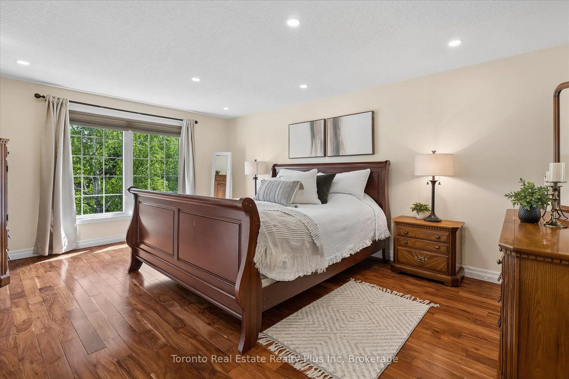 Photo 23 of 109 Ashberry Place, Waterloo — HOMEH