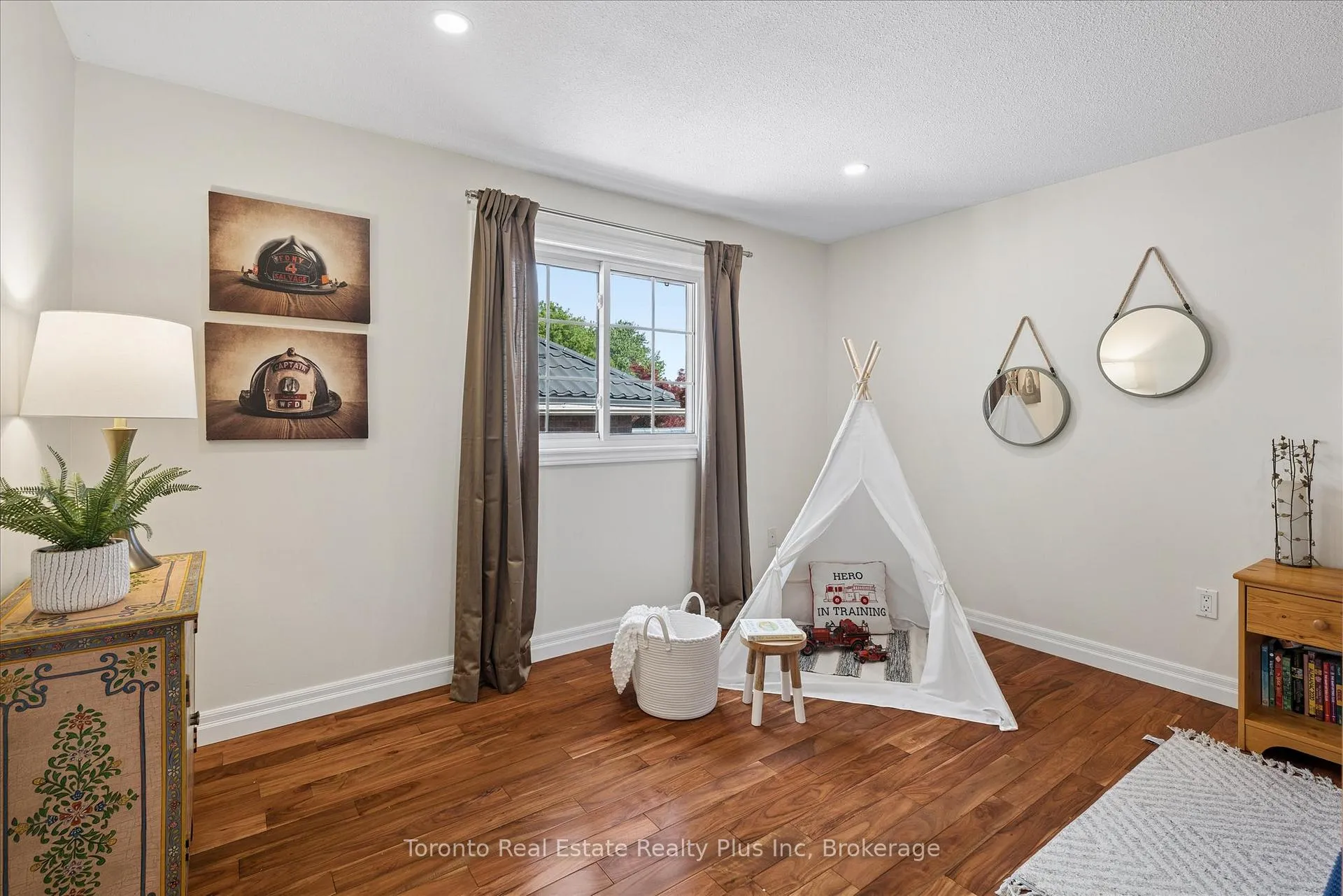 Photo 26 of 109 Ashberry Place, Waterloo — HOMEH