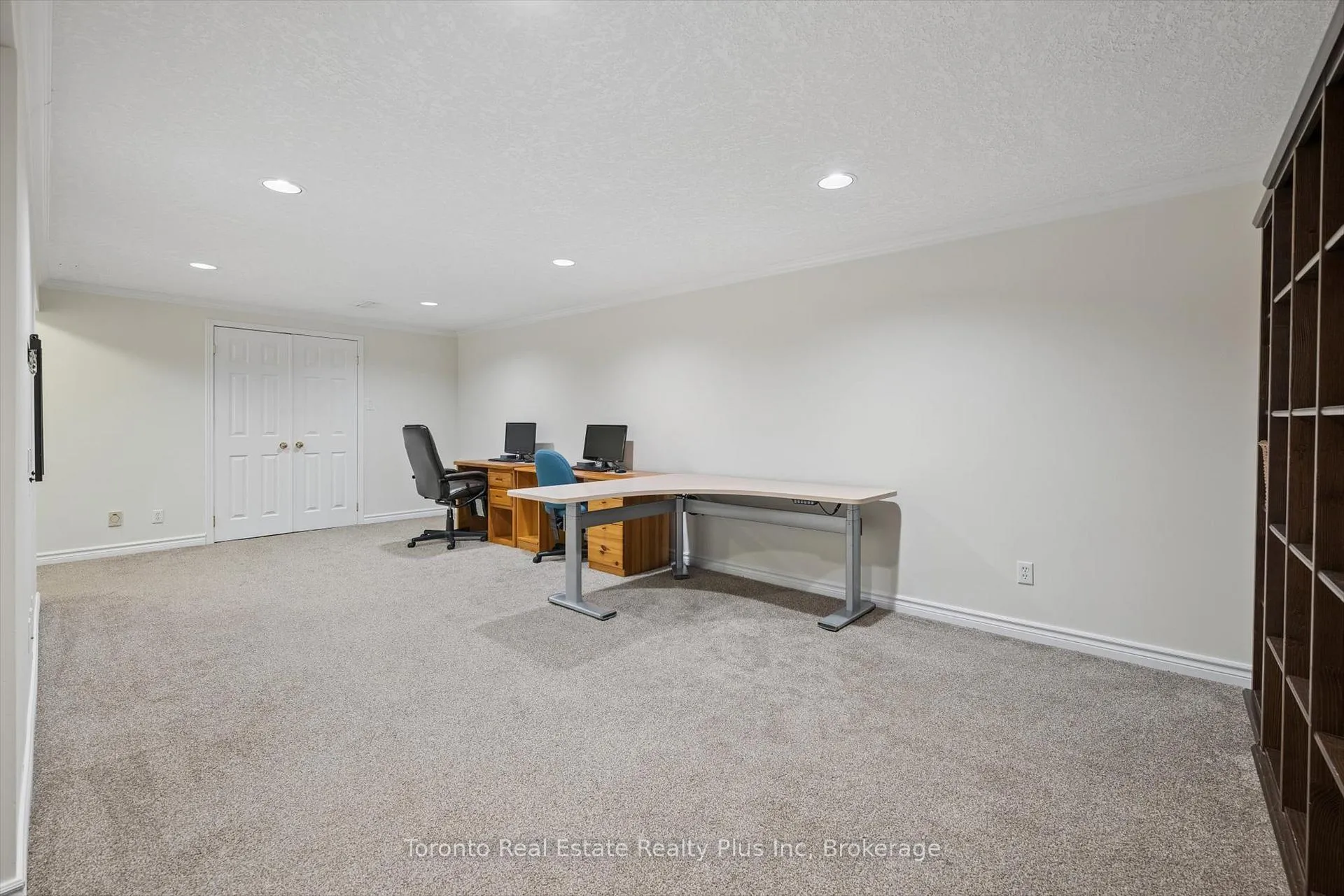 Photo 33 of 109 Ashberry Place, Waterloo — HOMEH