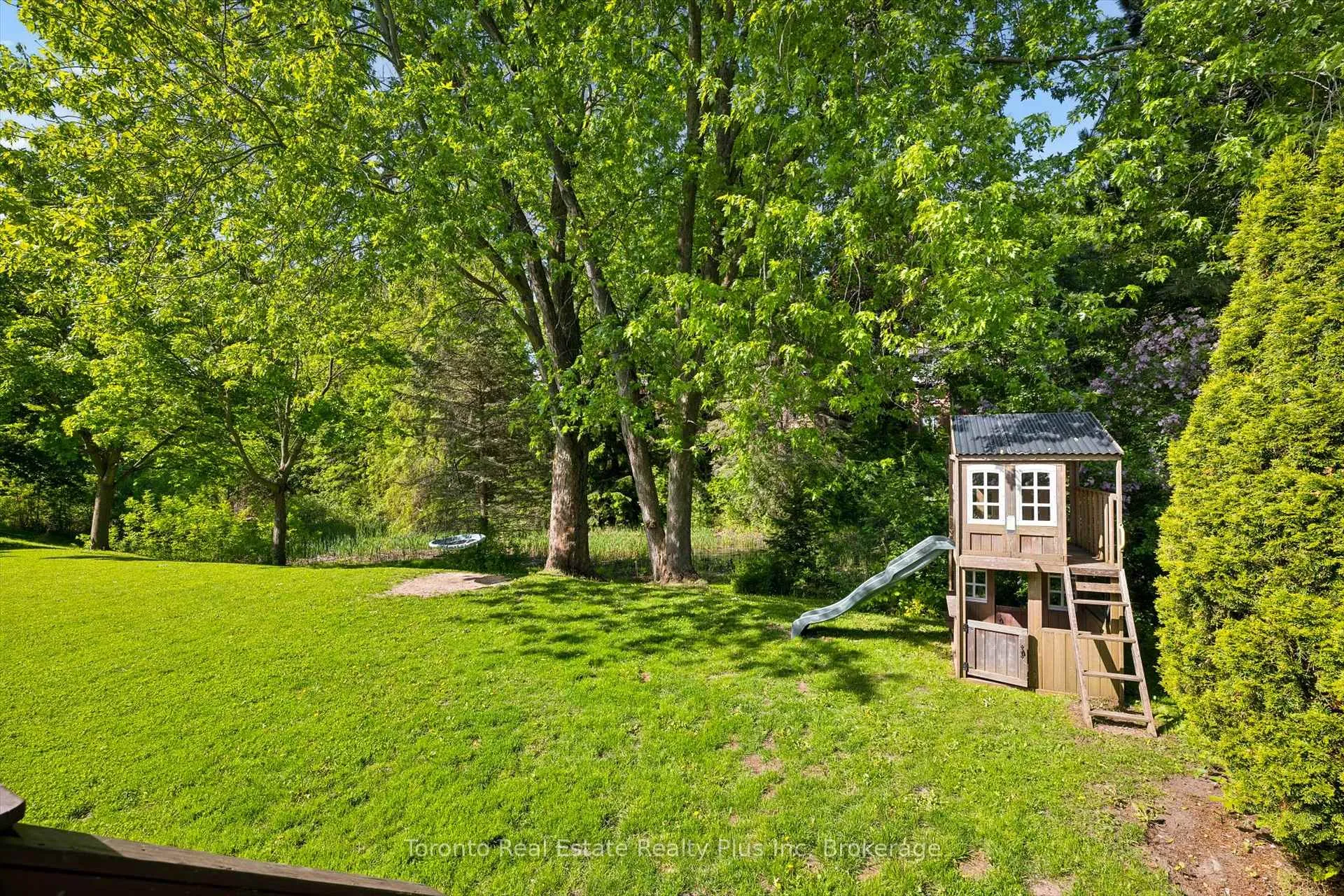 Photo 44 of 109 Ashberry Place, Waterloo — HOMEH