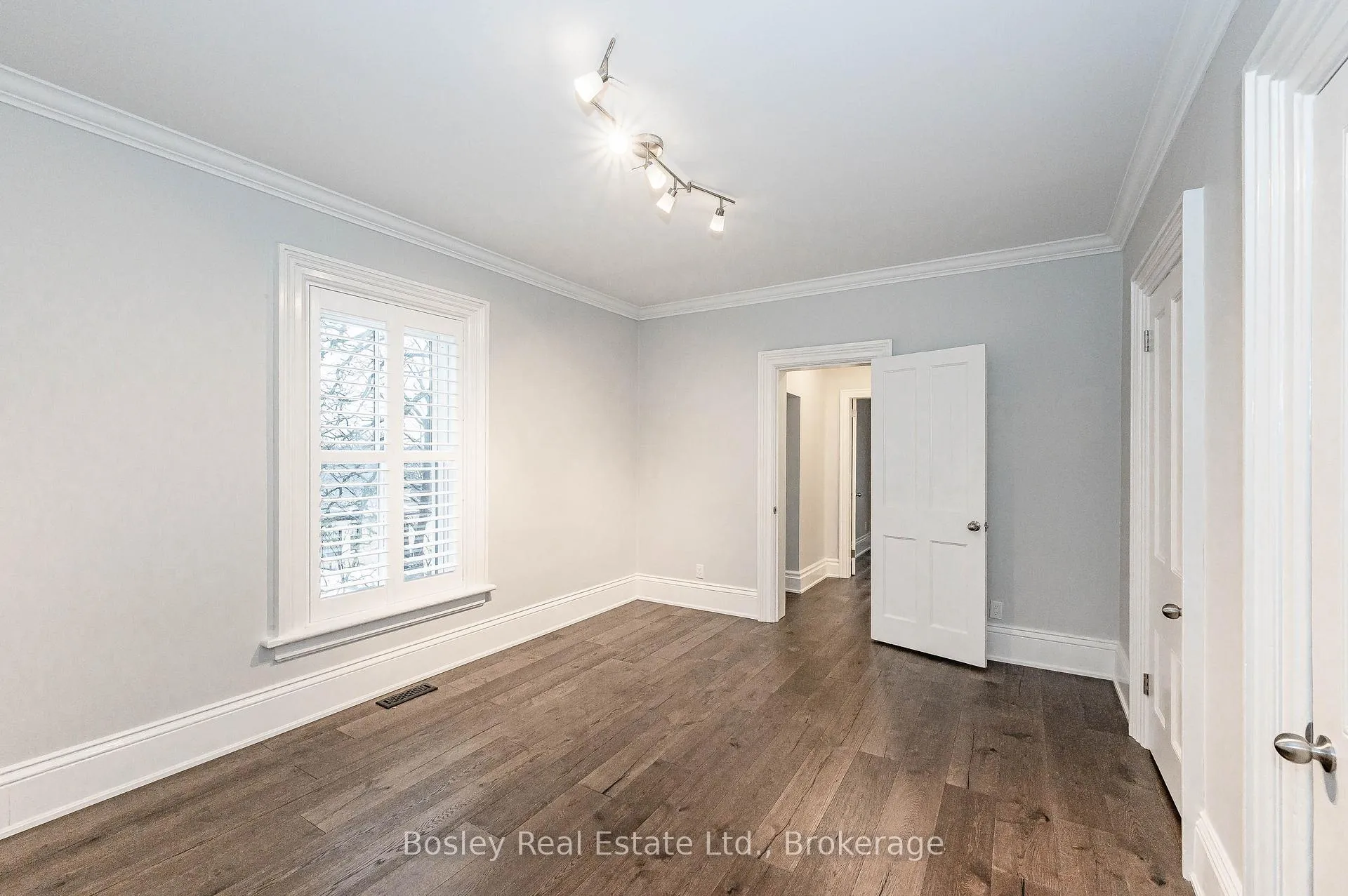 Photo 31 of 80 Queen Street, Guelph, St. George's — HOMEH