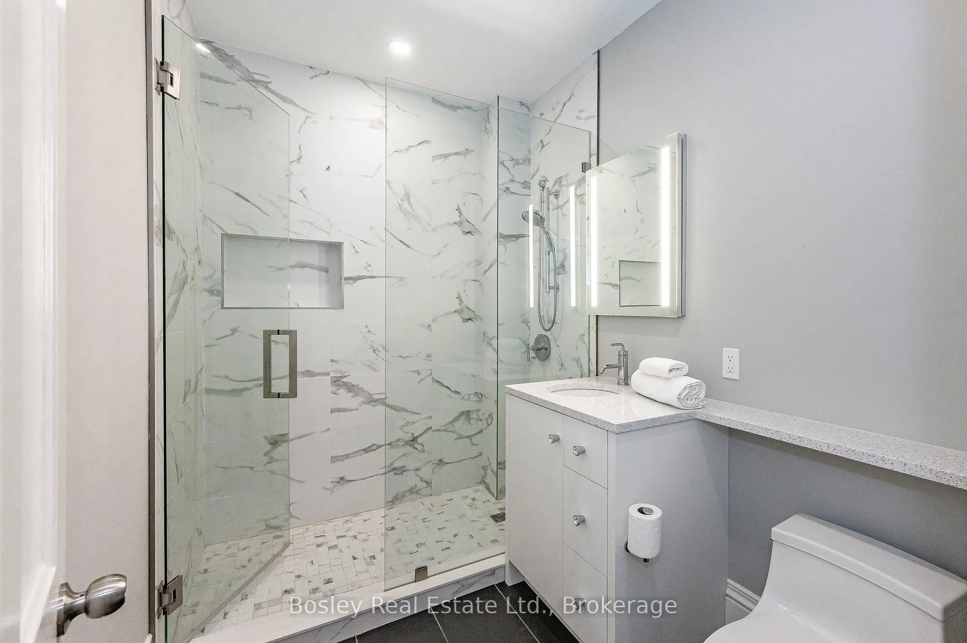 Photo 34 of 80 Queen Street, Guelph, St. George's — HOMEH