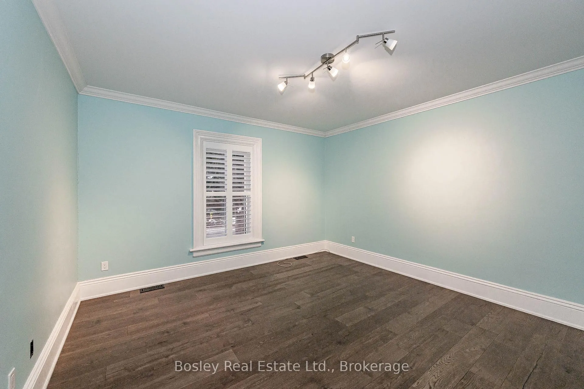 Photo 37 of 80 Queen Street, Guelph, St. George's — HOMEH
