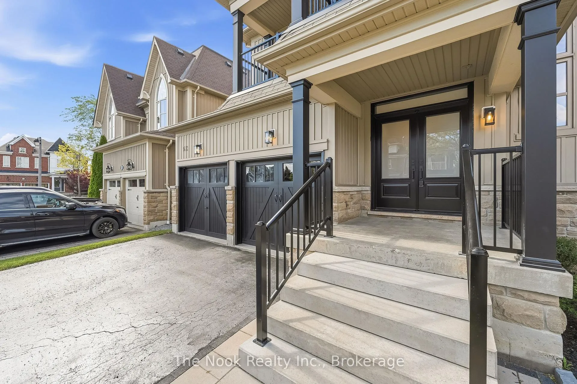 Photo 2 of 52 Nightingale Crescent, Whitby, Brooklin — HOMEH