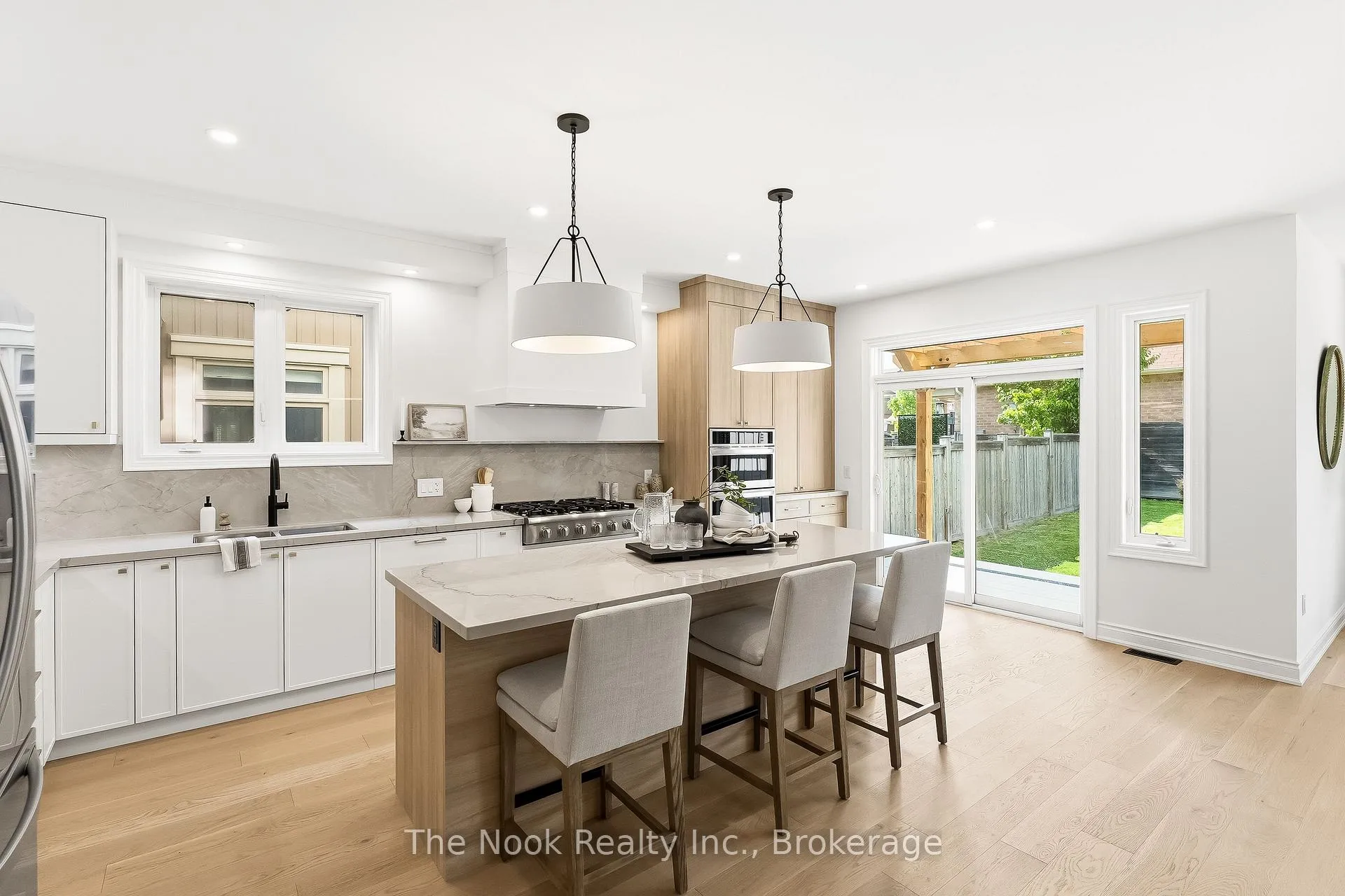 Photo 13 of 52 Nightingale Crescent, Whitby, Brooklin — HOMEH