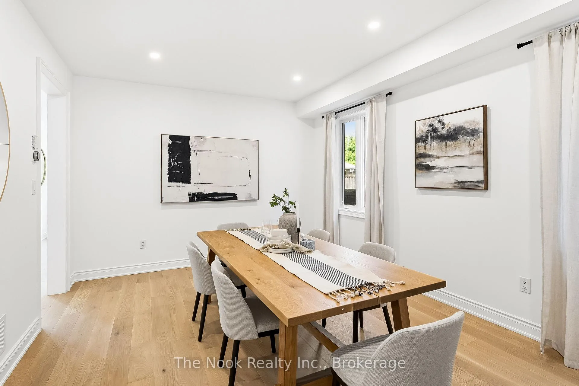 Photo 17 of 52 Nightingale Crescent, Whitby, Brooklin — HOMEH