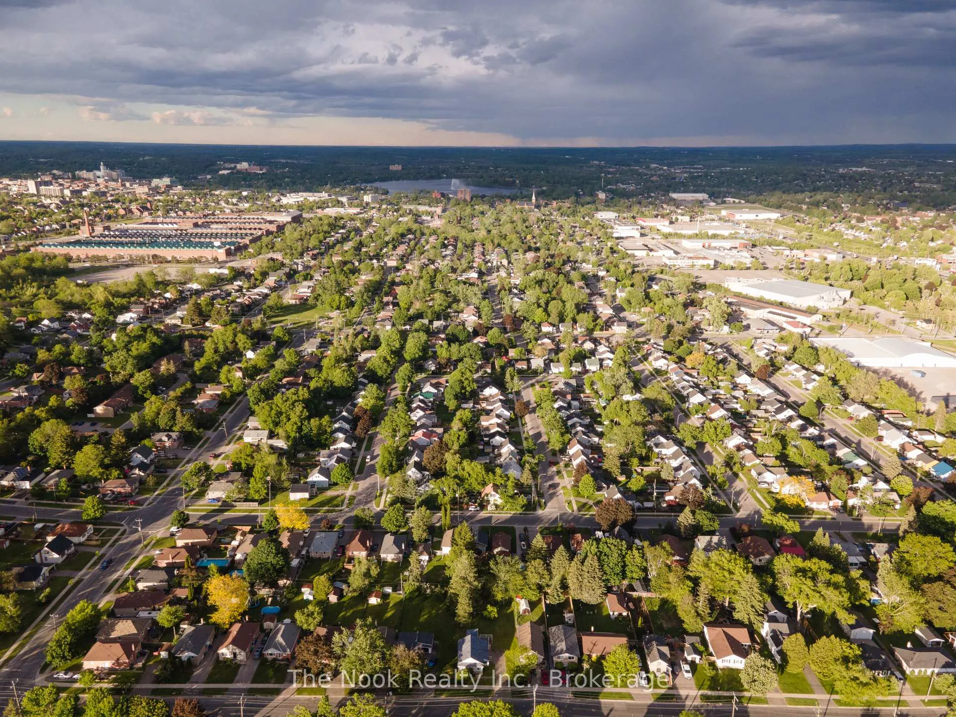 Photo 5 of 994 Western Avenue, Peterborough, Otonabee Ward 1 — HOMEH