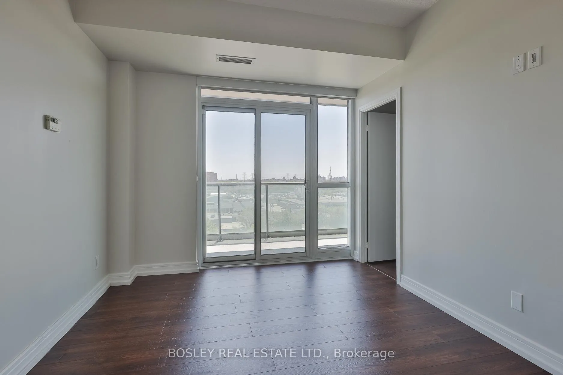 Photo 19 of Unit 1207, 35 Brian Peck Crescent, Toronto, Leaside — HOMEH