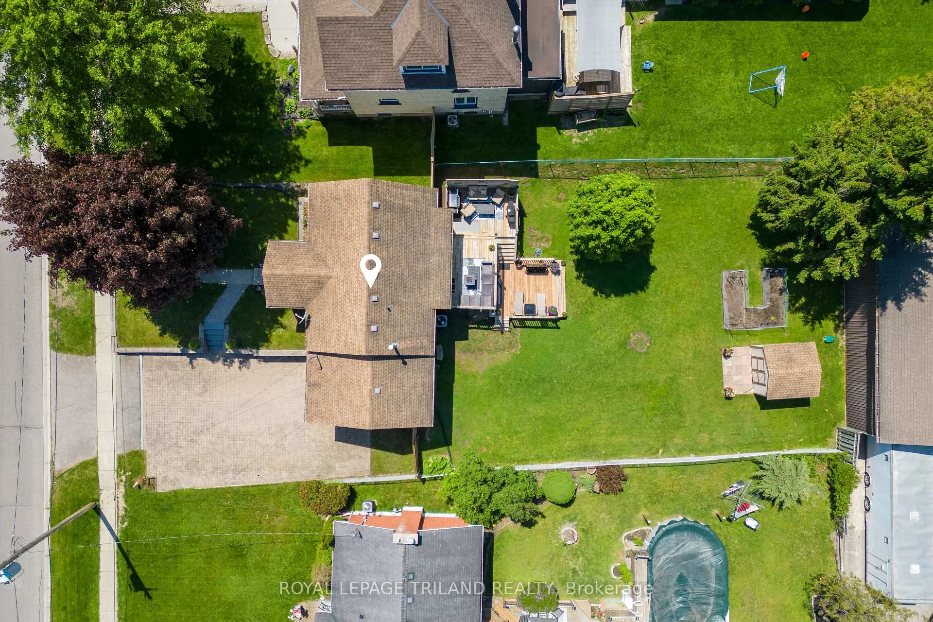Photo 3 of 166 Minnie Street, Thames Centre, Rural Thames Centre — HOMEH