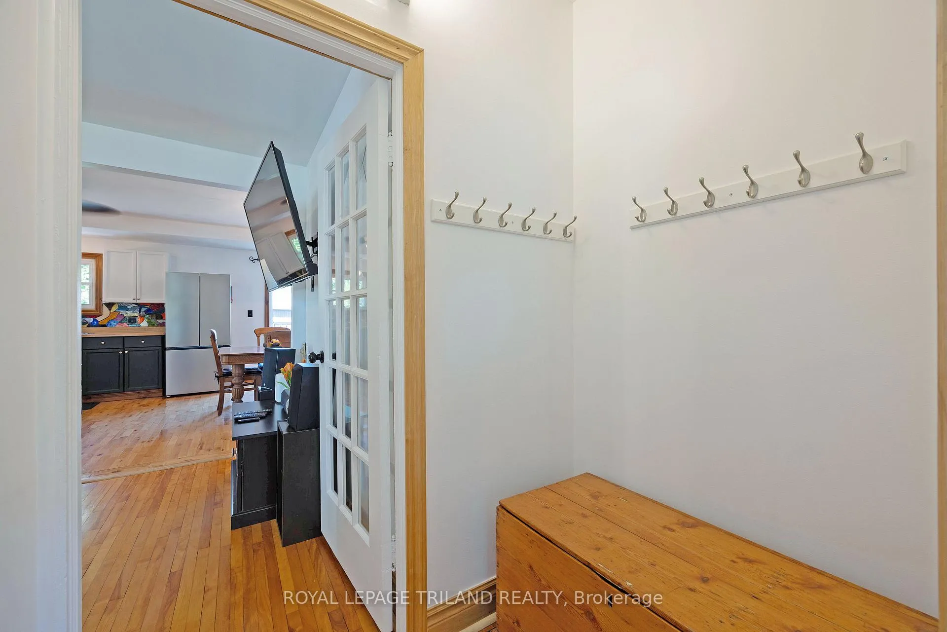 Photo 6 of 166 Minnie Street, Thames Centre, Rural Thames Centre — HOMEH