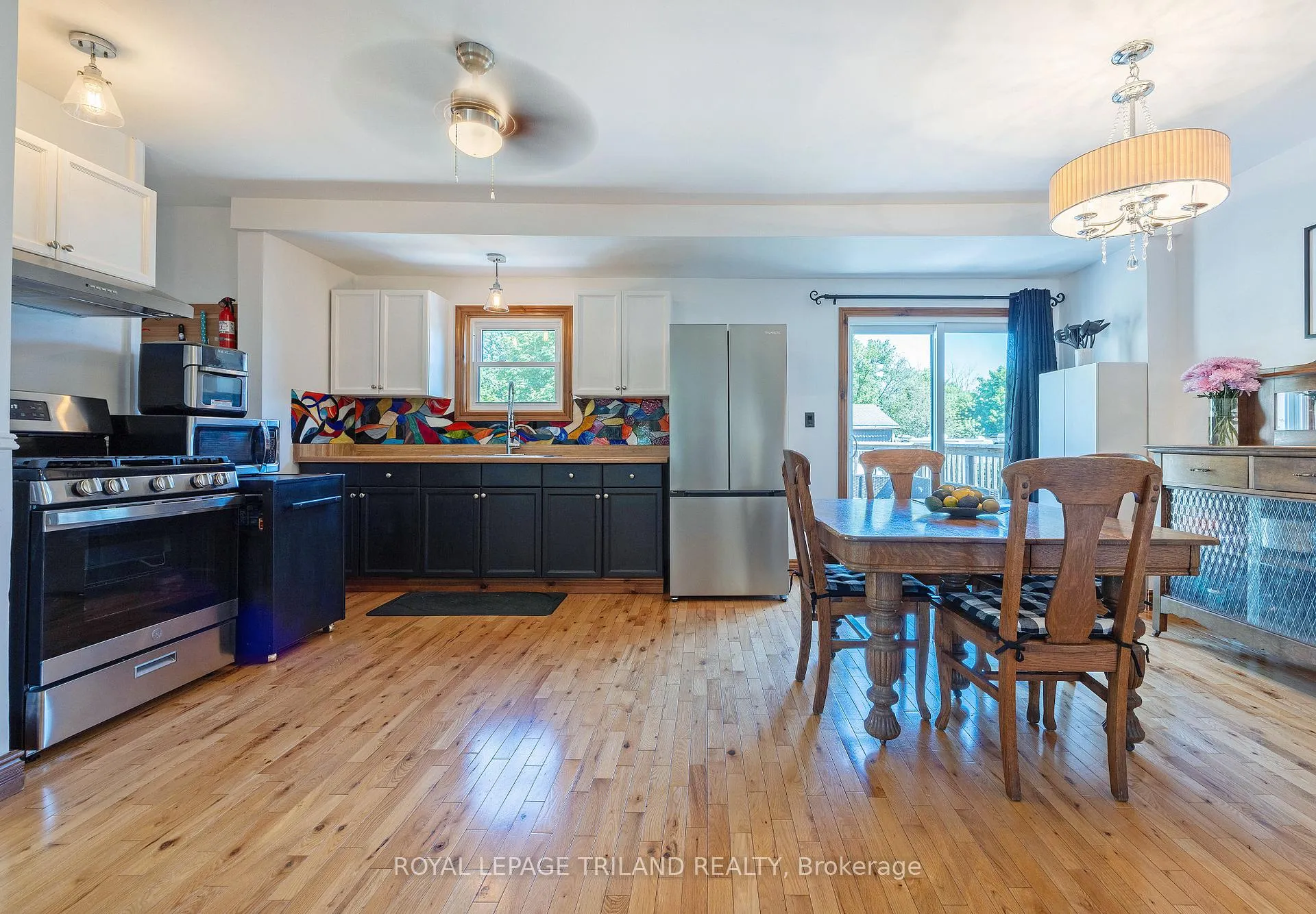 Photo 10 of 166 Minnie Street, Thames Centre, Rural Thames Centre — HOMEH