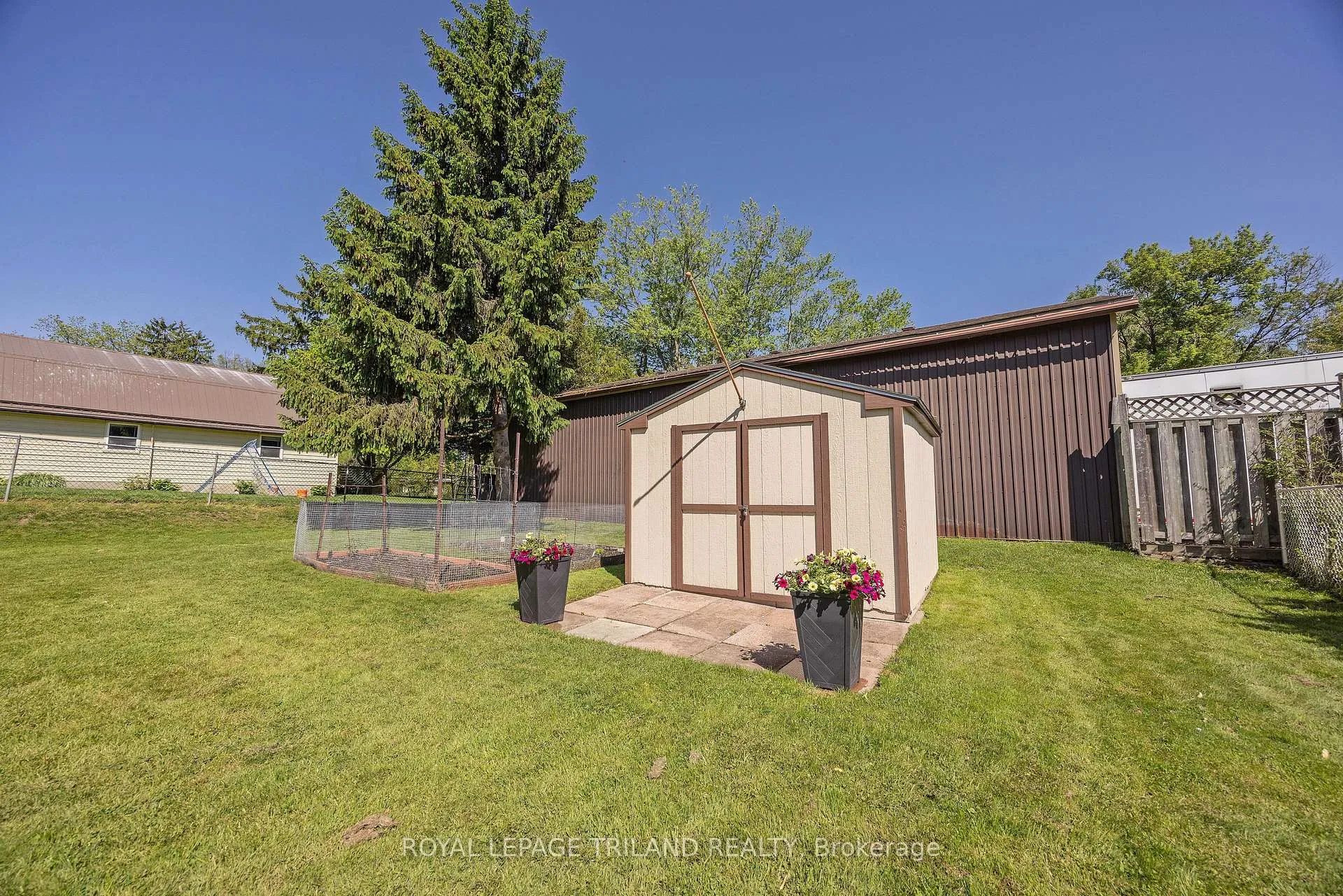 Photo 31 of 166 Minnie Street, Thames Centre, Rural Thames Centre — HOMEH