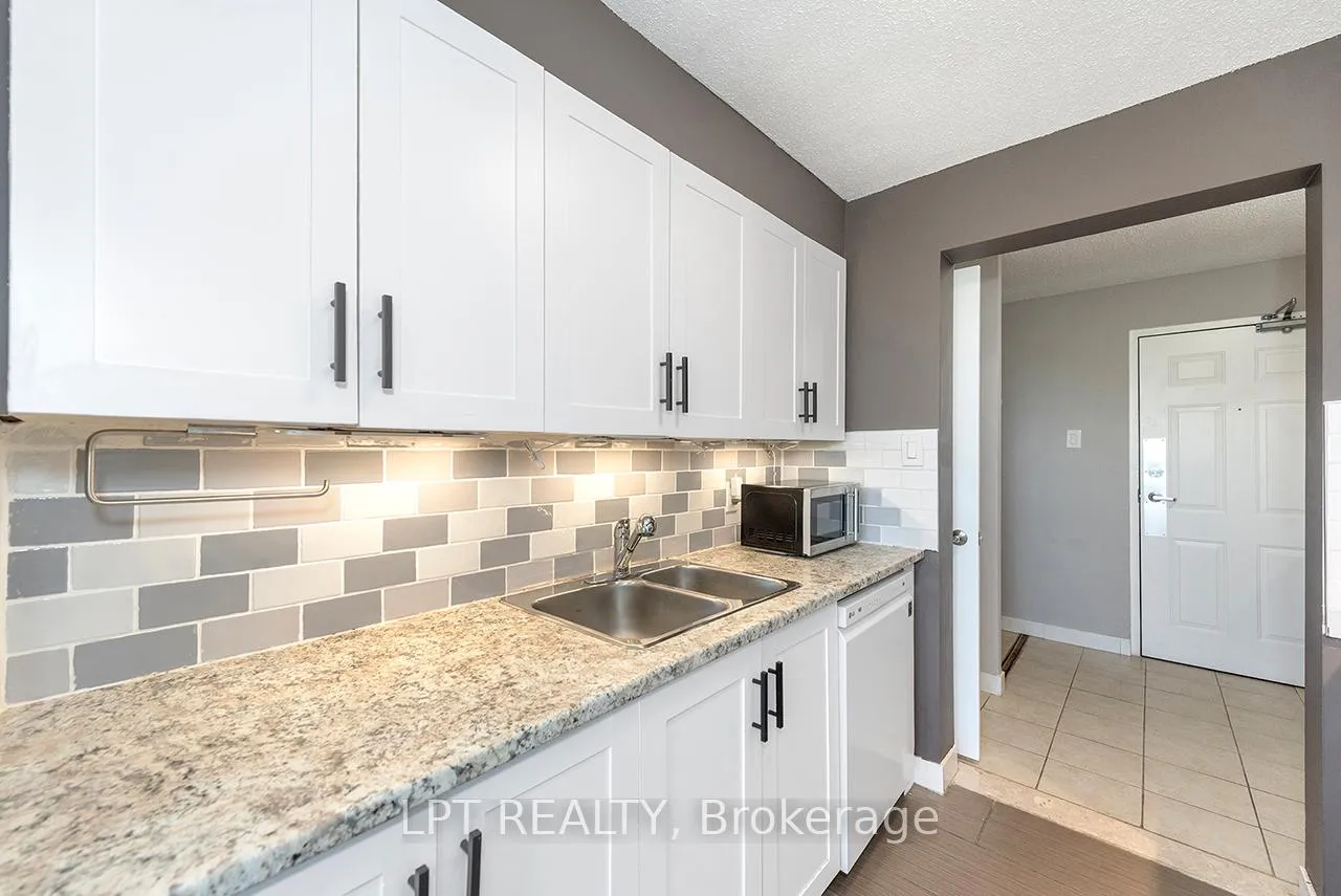 Photo 6 of Unit 302, 1445 Huron Street, London, East D — HOMEH