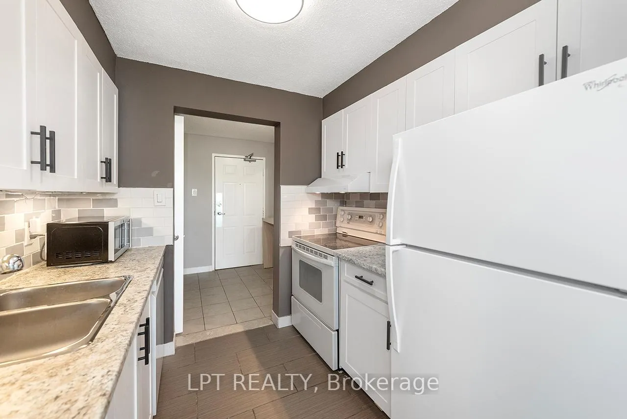 Photo 7 of Unit 302, 1445 Huron Street, London, East D — HOMEH