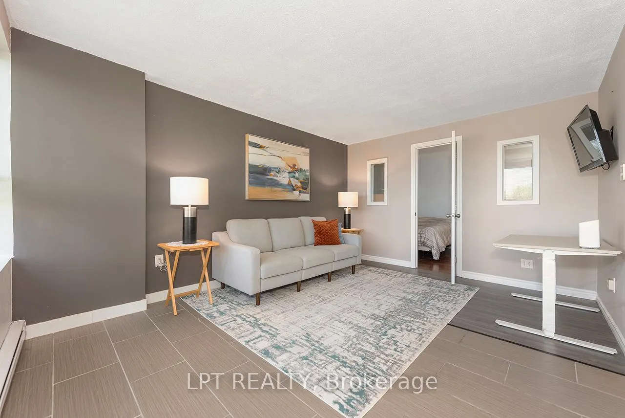 Photo 12 of Unit 302, 1445 Huron Street, London, East D — HOMEH