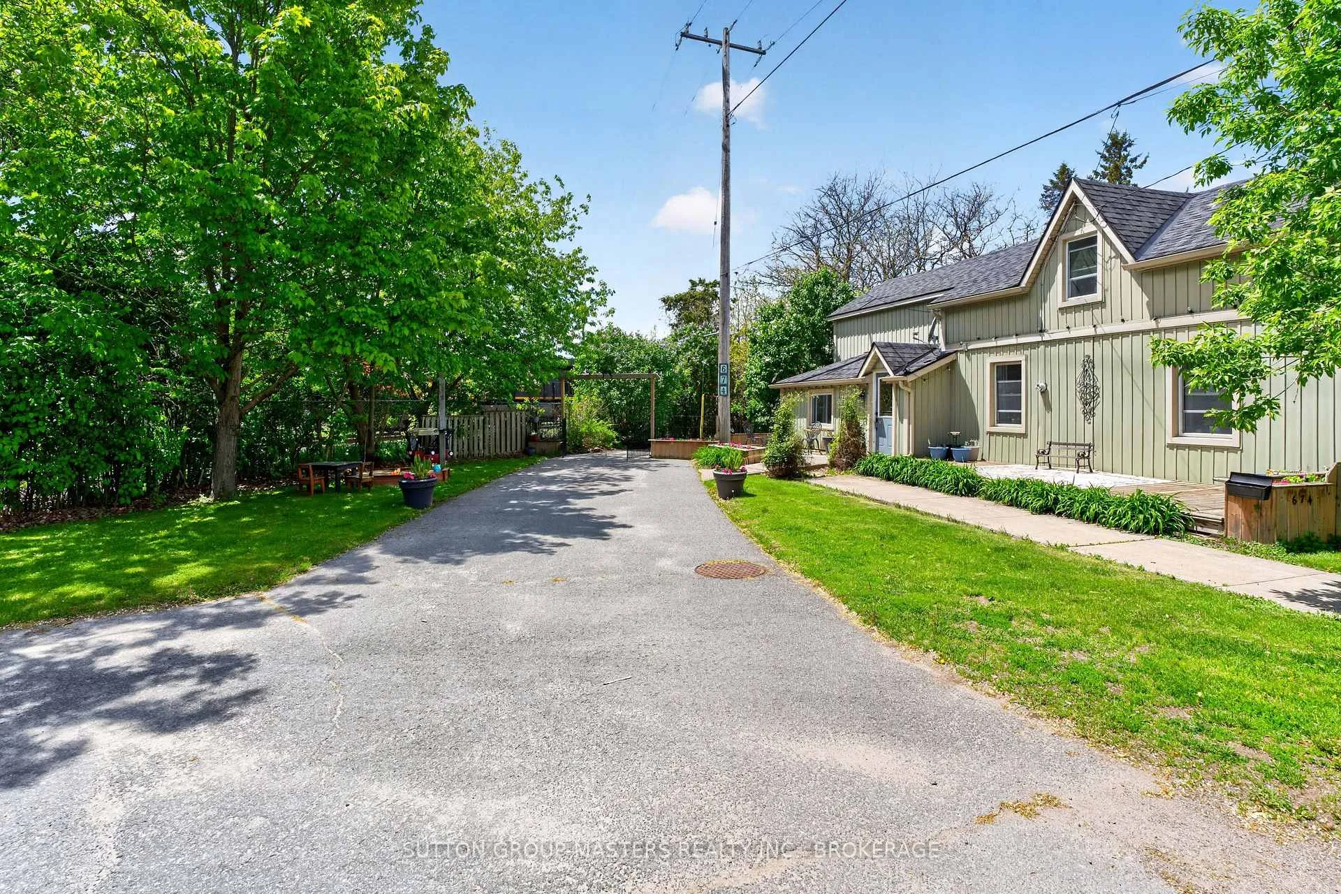 Photo 2 of 674 Hillview Road, Kingston, South of Taylor-Kidd Blvd — HOMEH