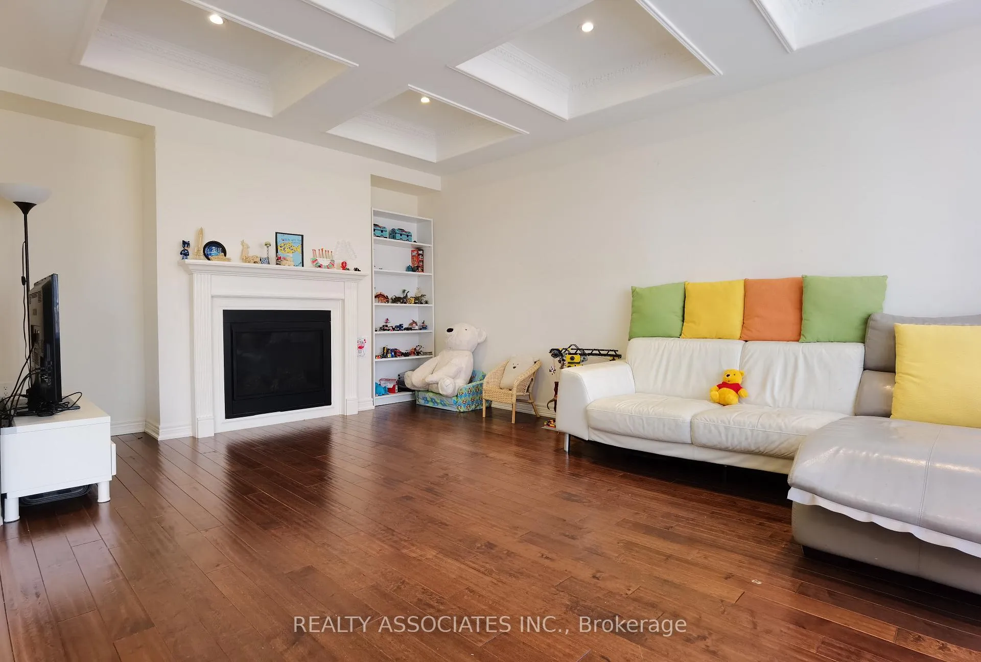 Photo 6 of 50 Strong Avenue, Vaughan, Patterson — HOMEH