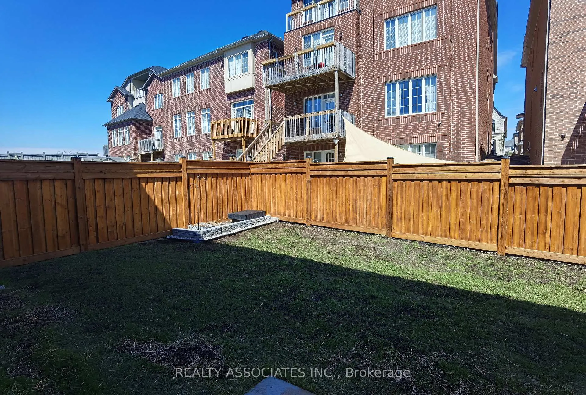 Photo 14 of 50 Strong Avenue, Vaughan, Patterson — HOMEH