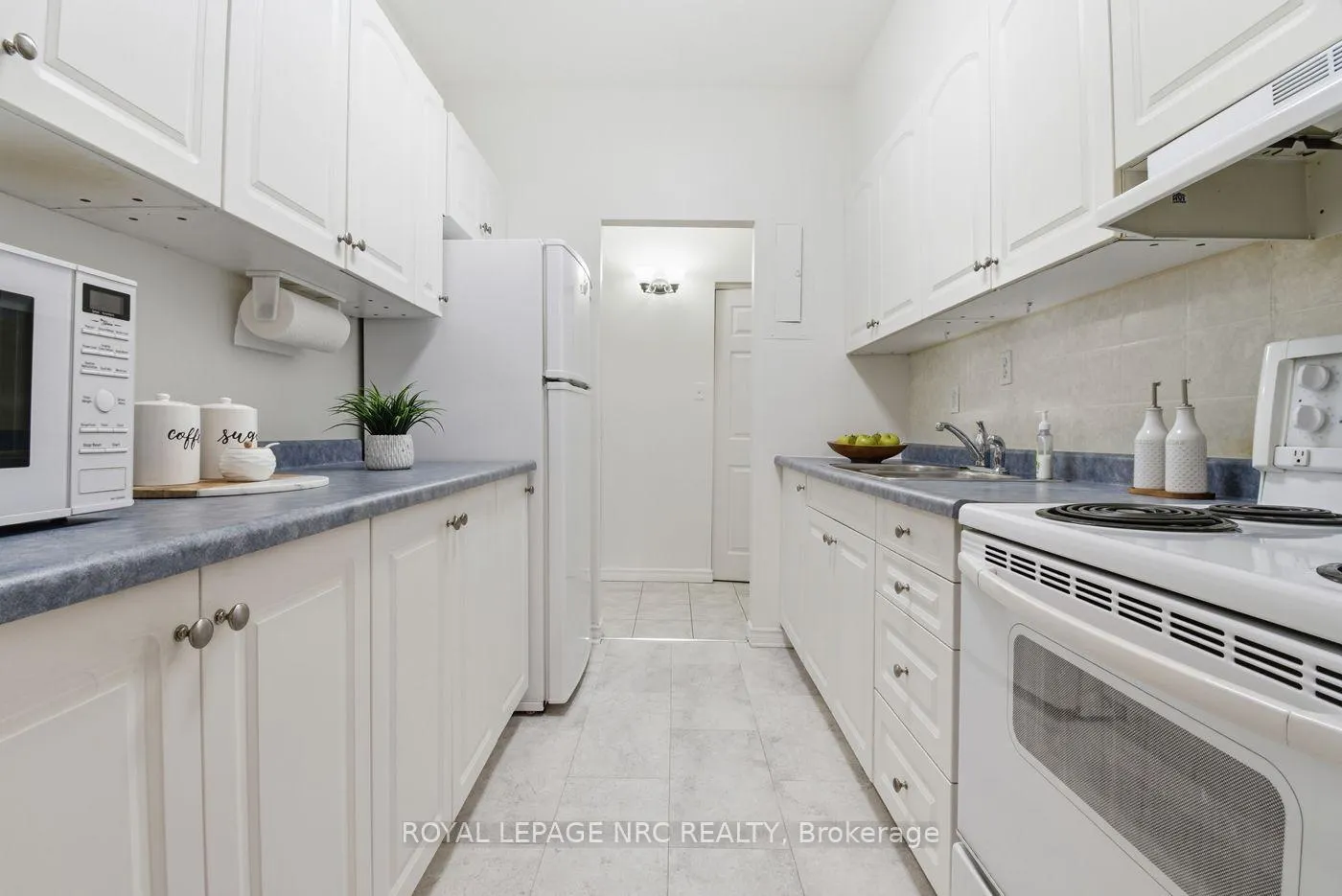 Photo 5 of Unit 117, 198 Scott Street E, St. Catharines, Fairview — HOMEH