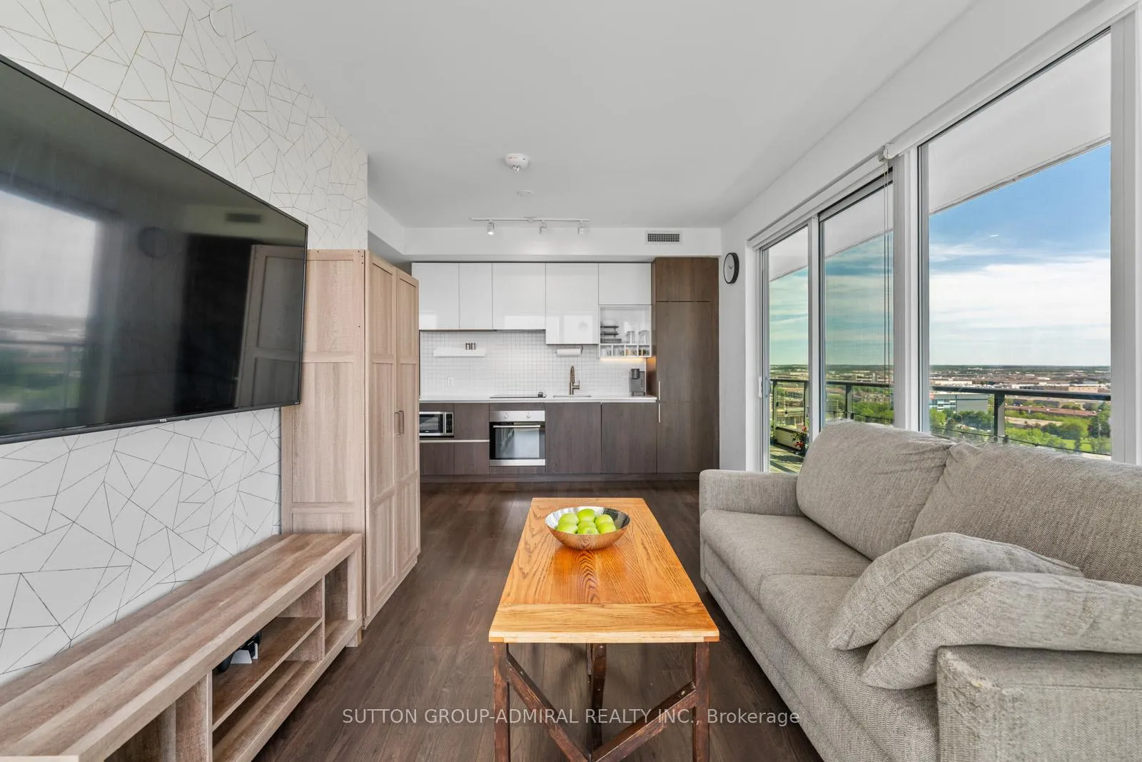Photo 11 of Unit 1606, 950 Portage Parkway, Vaughan, Vaughan Corporate Centre — HOMEH